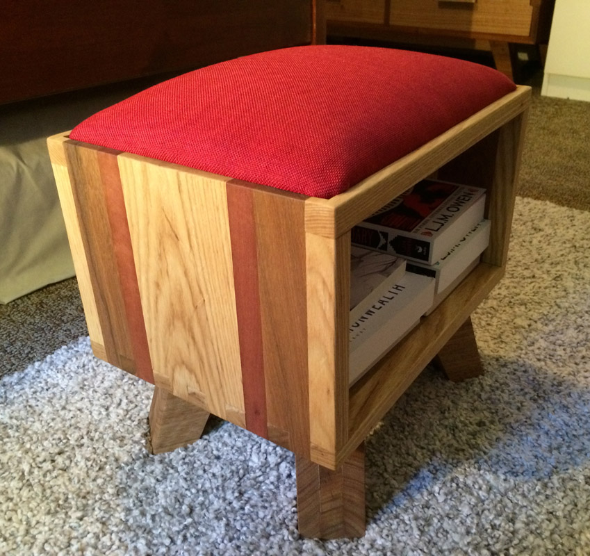 Bookstool - 1.jpg