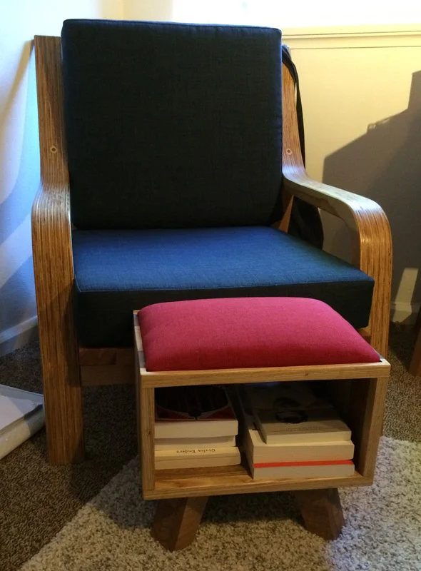 Bookstool - 2.jpg