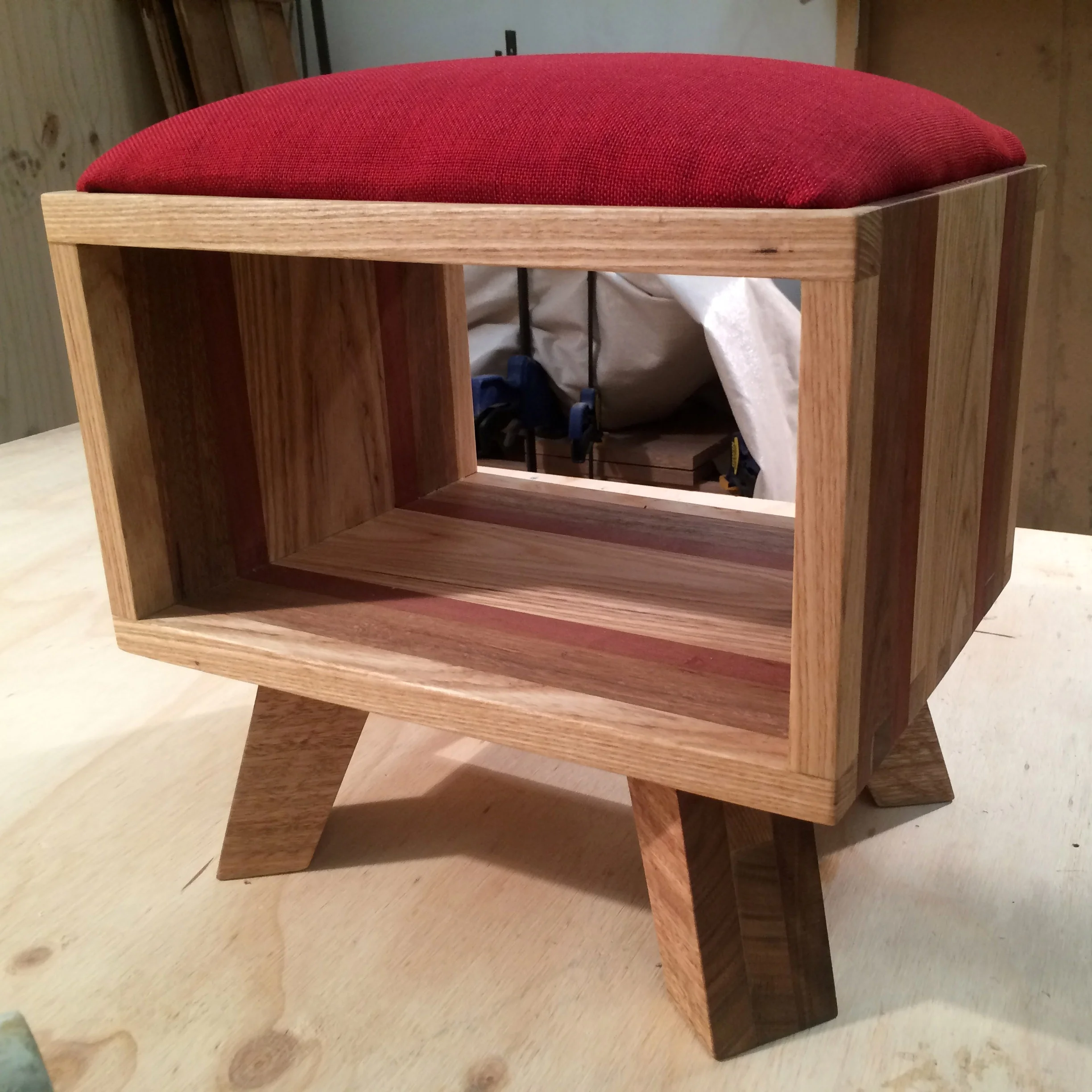 Bookstool - thumb.jpg
