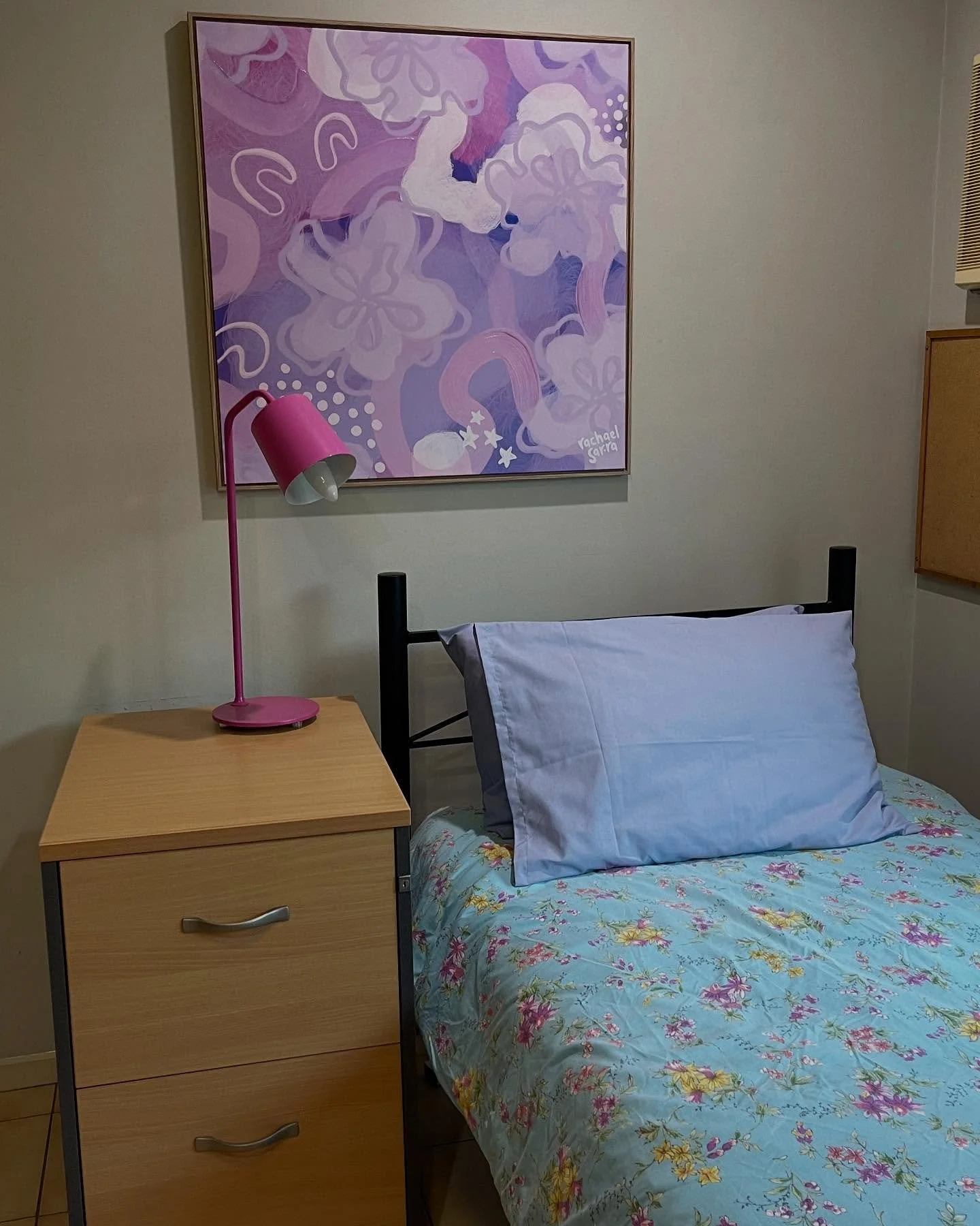 A little touch up for this Metropole room. 💕💓🌸#brisbanestudentaccommodation