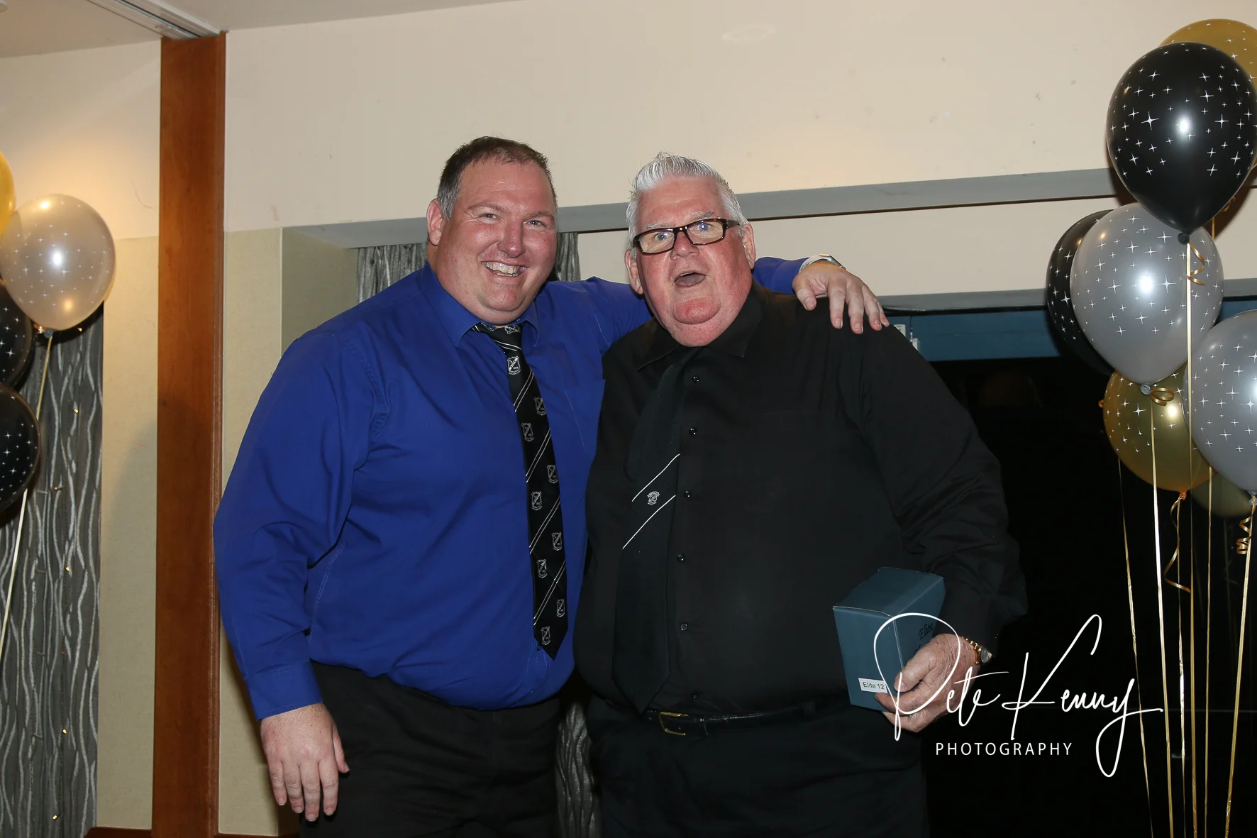 Lindsay McCormack (R) - accepting the Supporter of the Year award from 350 game Honour Cap - Andrew Johnson (L)