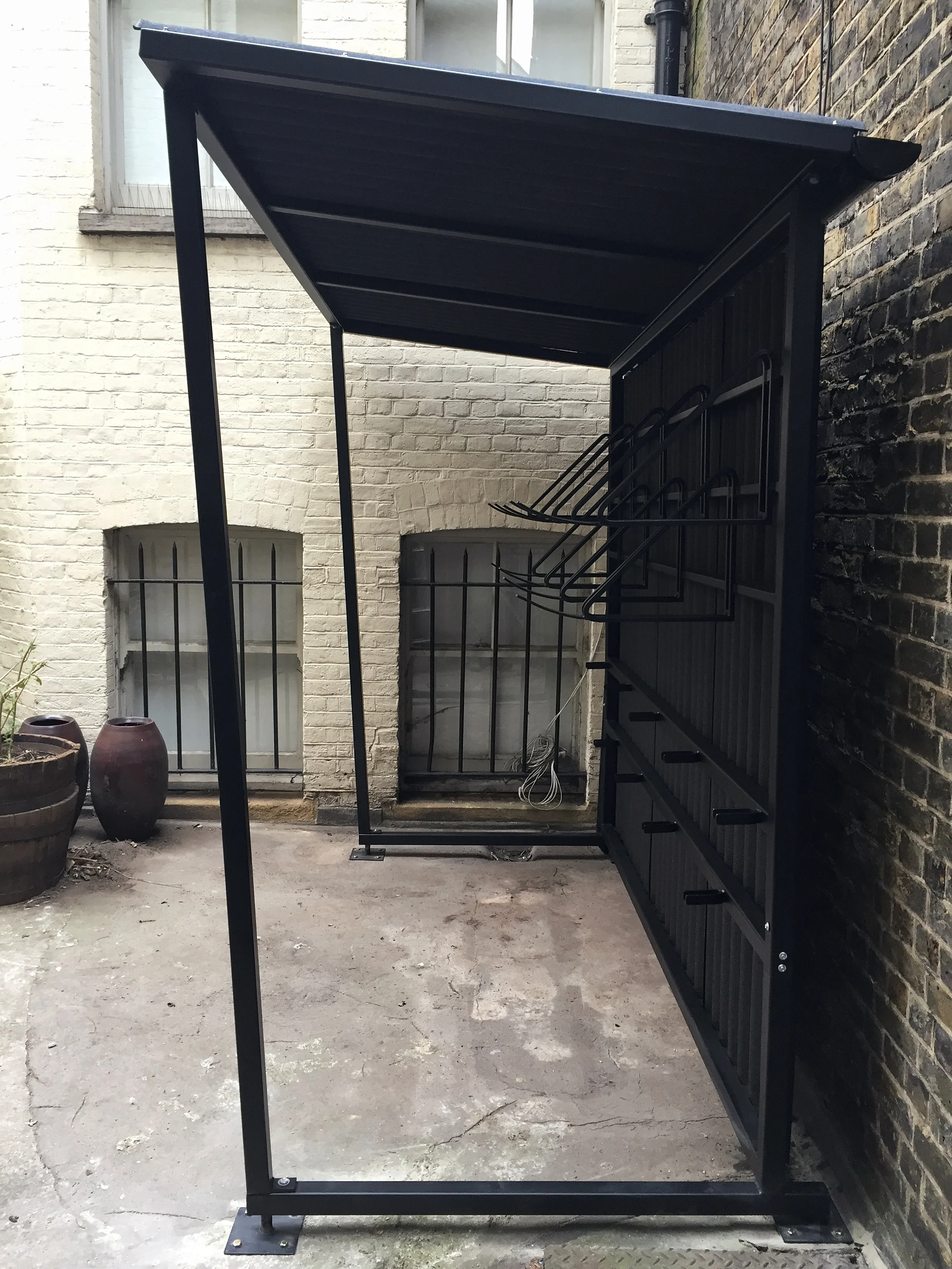  side detail with rear guttering 