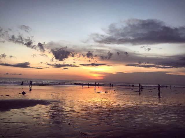 Last night on holiday. Always over too quick. 😭 .
.
.
.
.
.
.
.
.
.
.
.
#bali #balitripping #holiday #sunset #vacay #travel