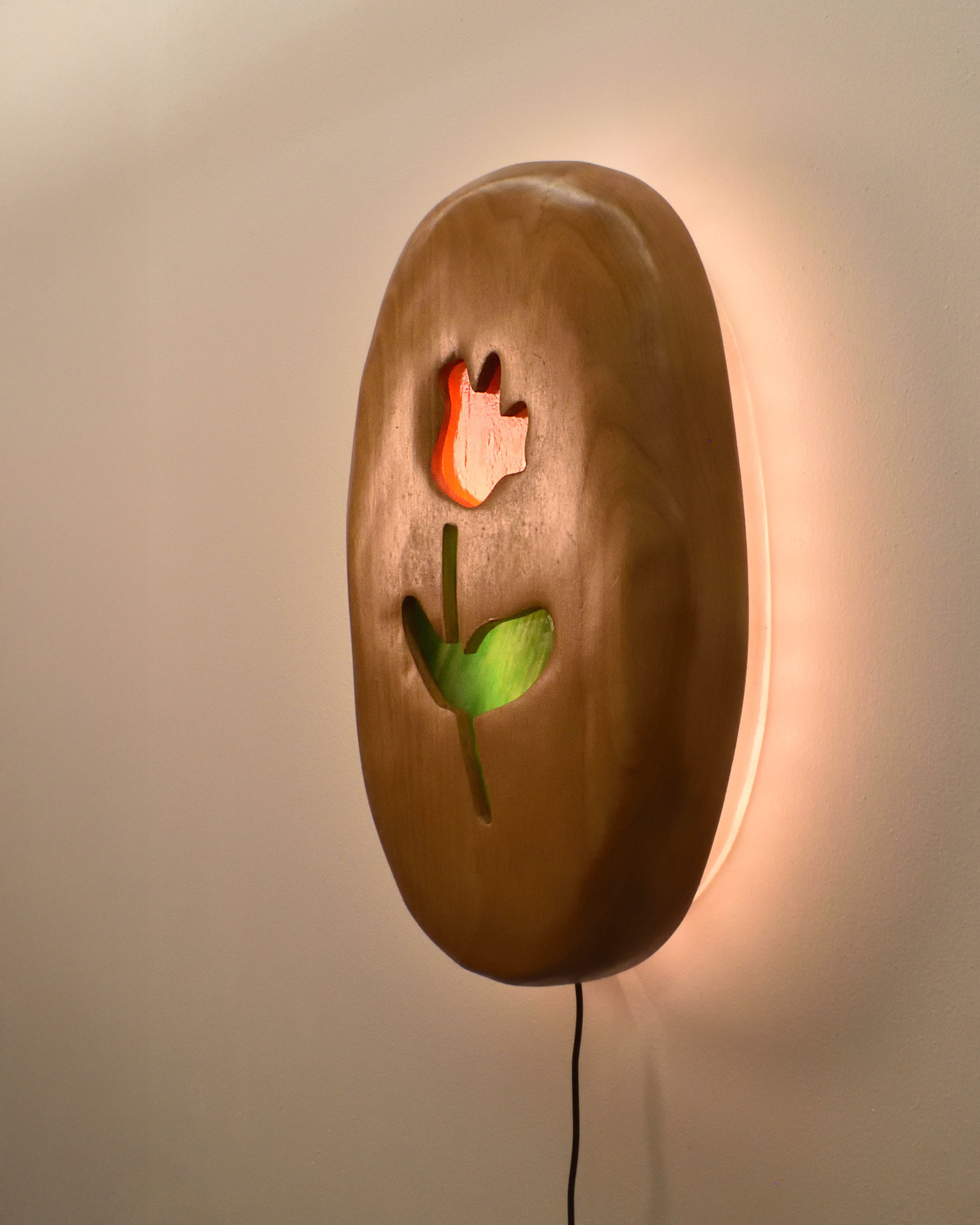 m_wallsconce_ald_red_detail copy.jpg