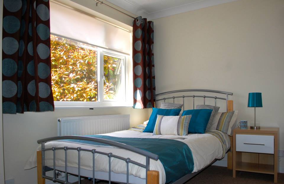 Bed double ensuite.jpg