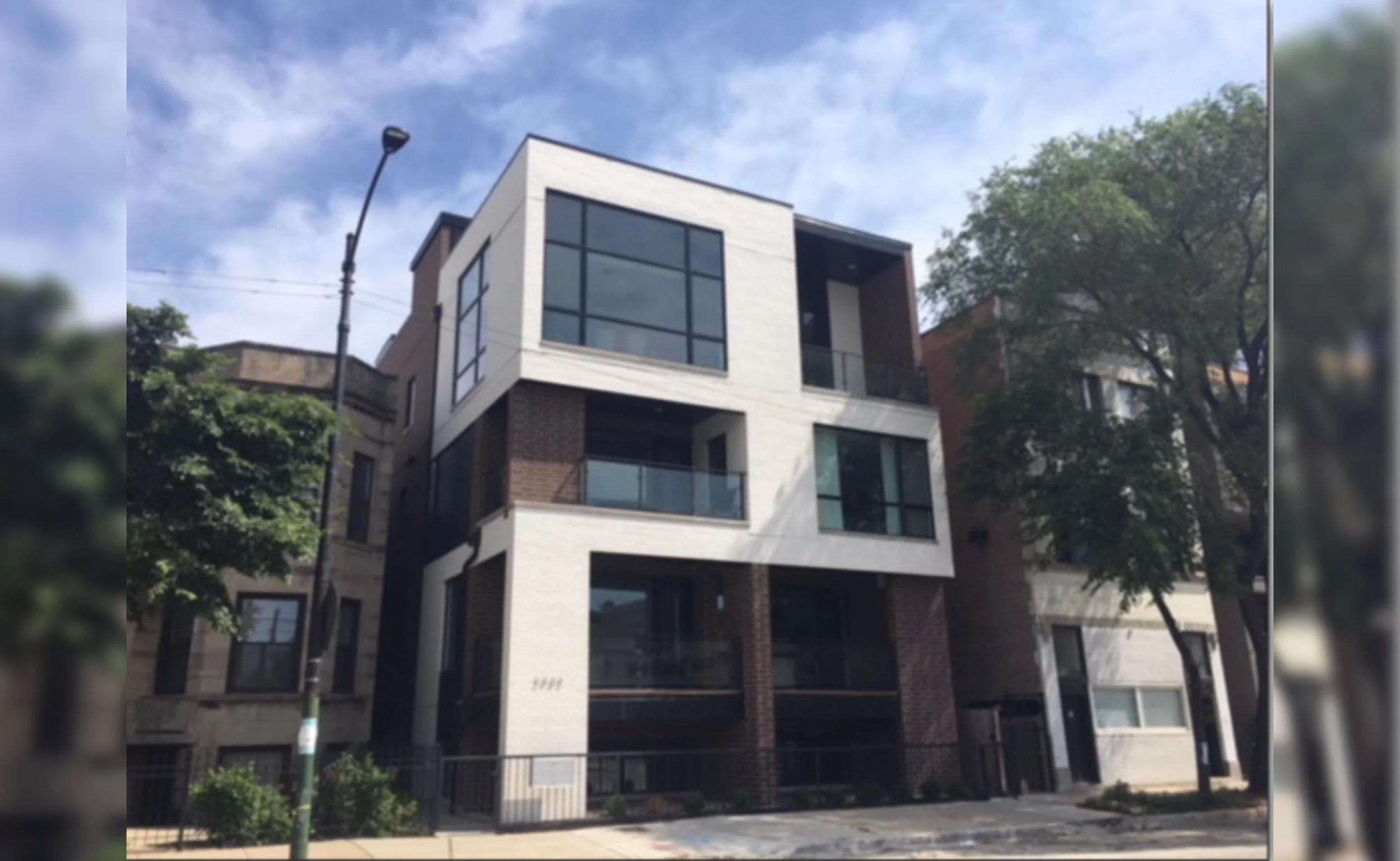2432 W Chicago Ave Unit 1S | 5 Bed | 3 Bath Duplex