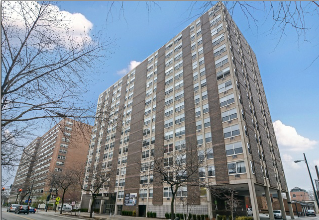Chicago Property for Rent | 3033 N Sheridan Rd Unit 1606 | 2 Bed | 1 Bath | $2,250