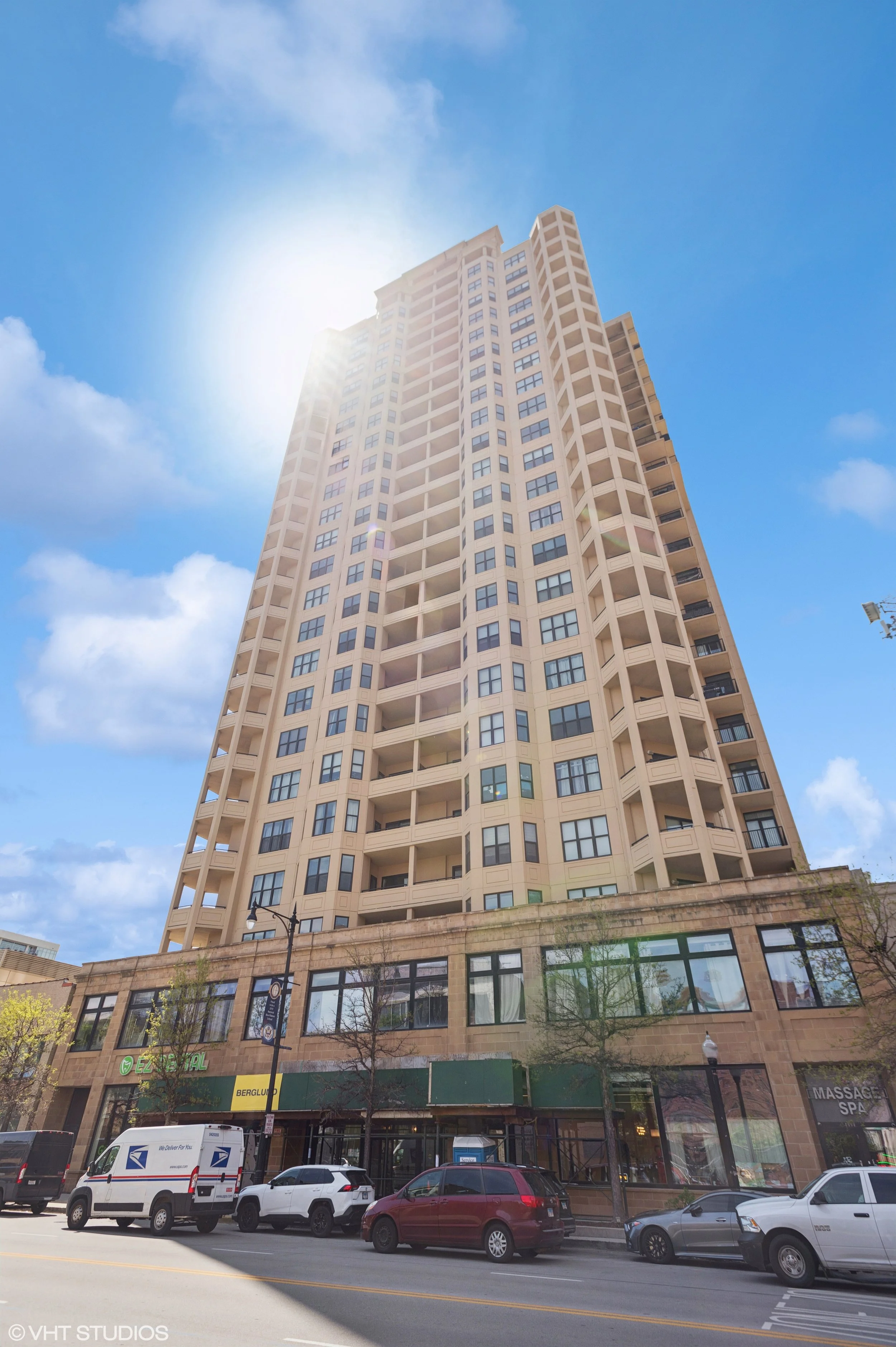 Charming 2-Bed, 2-Bath South Loop Condo at 1464 S Michigan