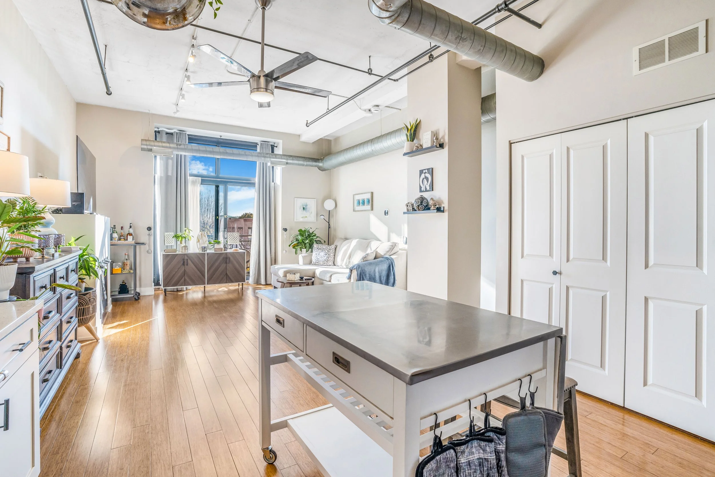 South Loop Real Estate | 2024 S. Wabash #304 | 2 Bed 2 Bath