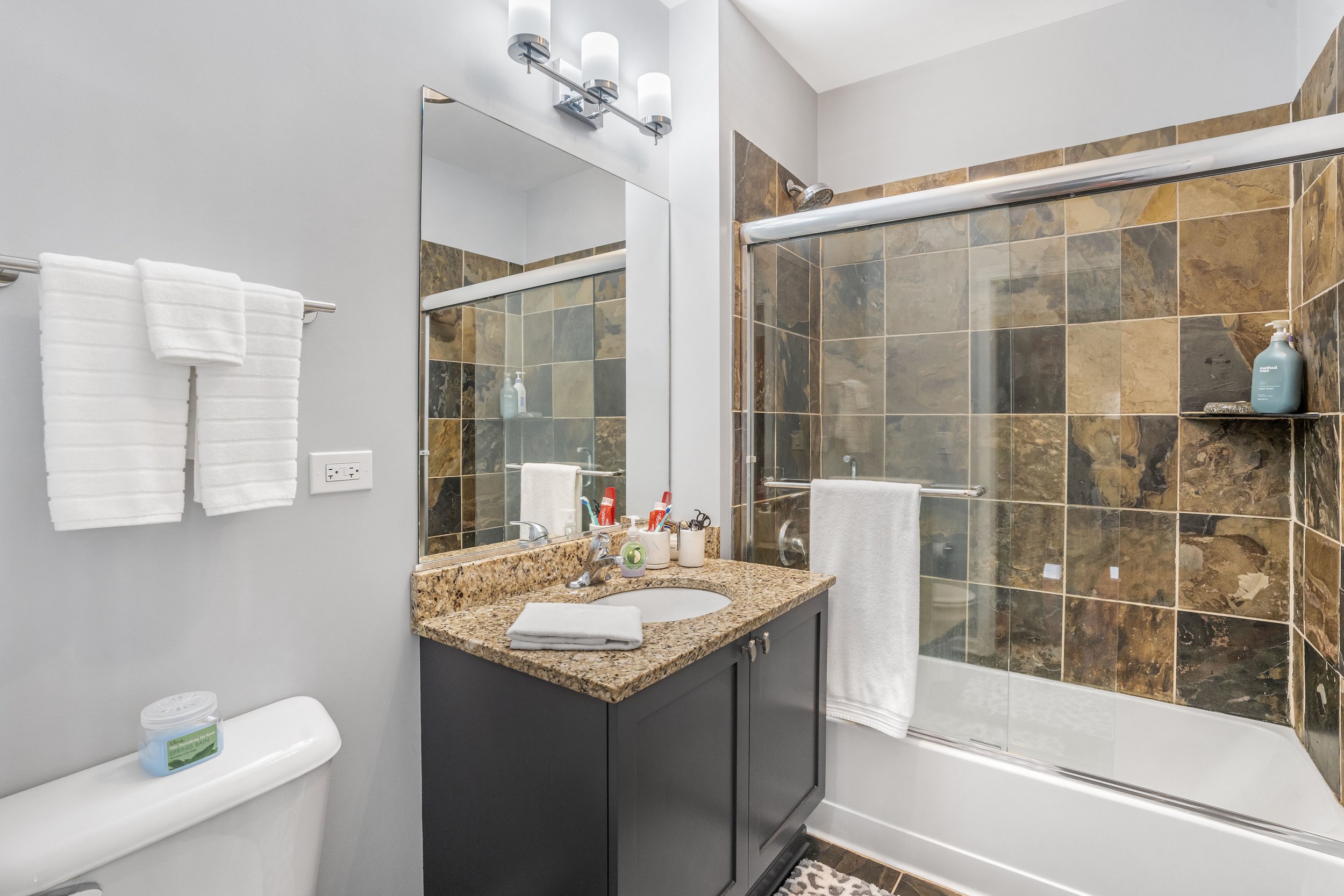 Bathroom 2  (1).jpeg