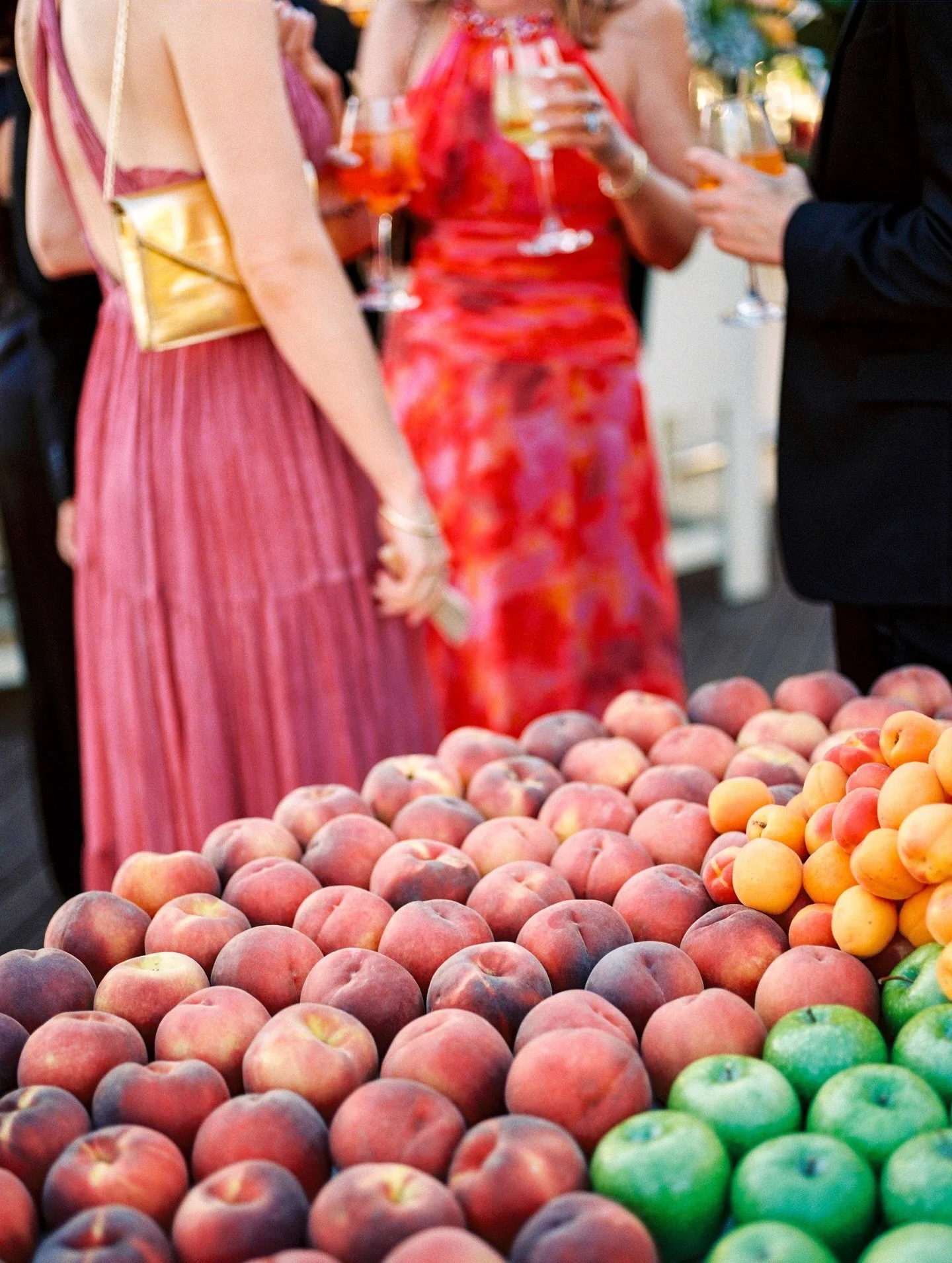 Aperitivo hour.

with @maya_lou_who 
@mudaricreative 
@tepeesauvage 
@capdantibesbeachhotel 
@amore__films 
@alexiabigaudmorin_hmua