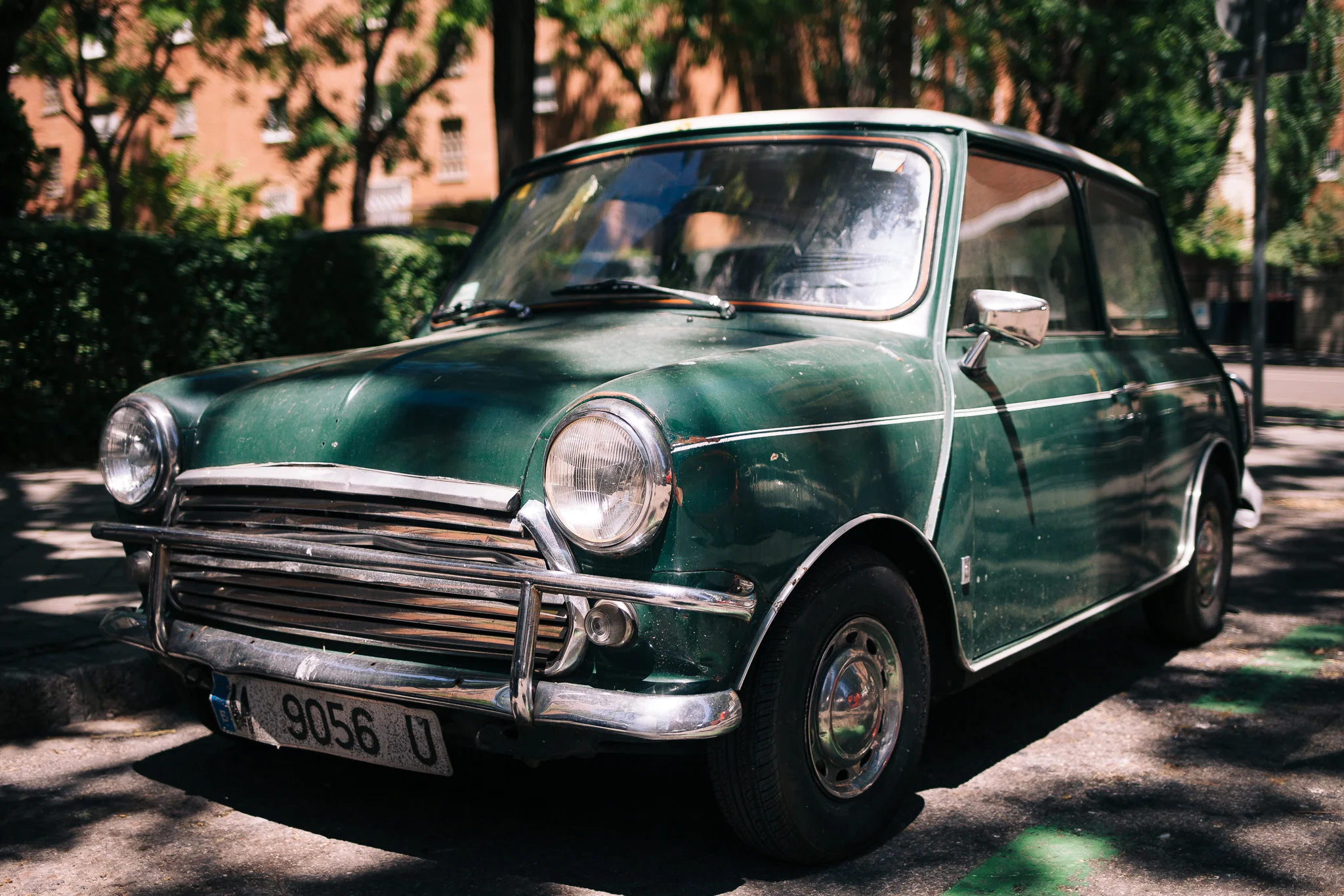 35mm is a great focal length for car photos too…