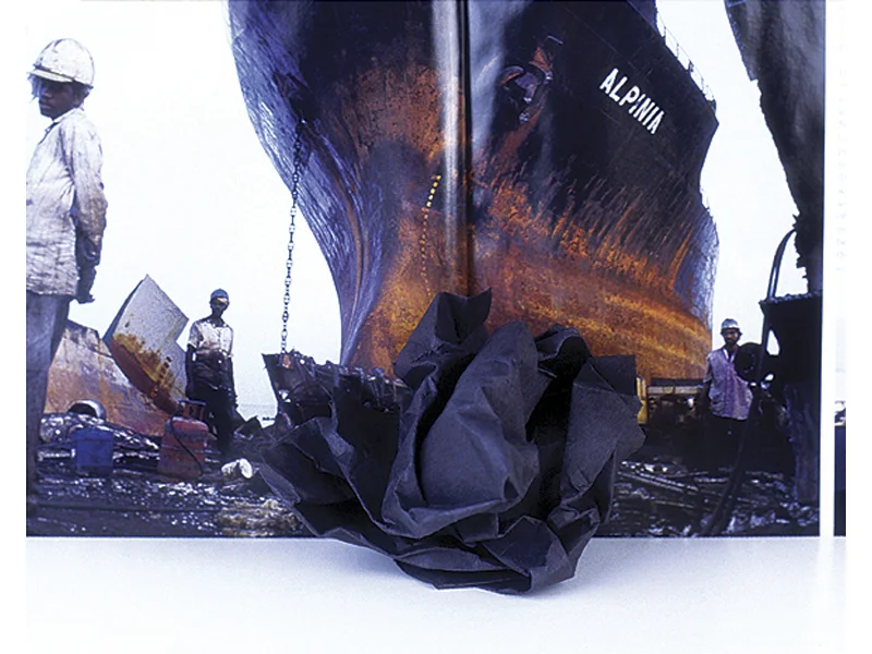 Crumpled_Balls03.jpg