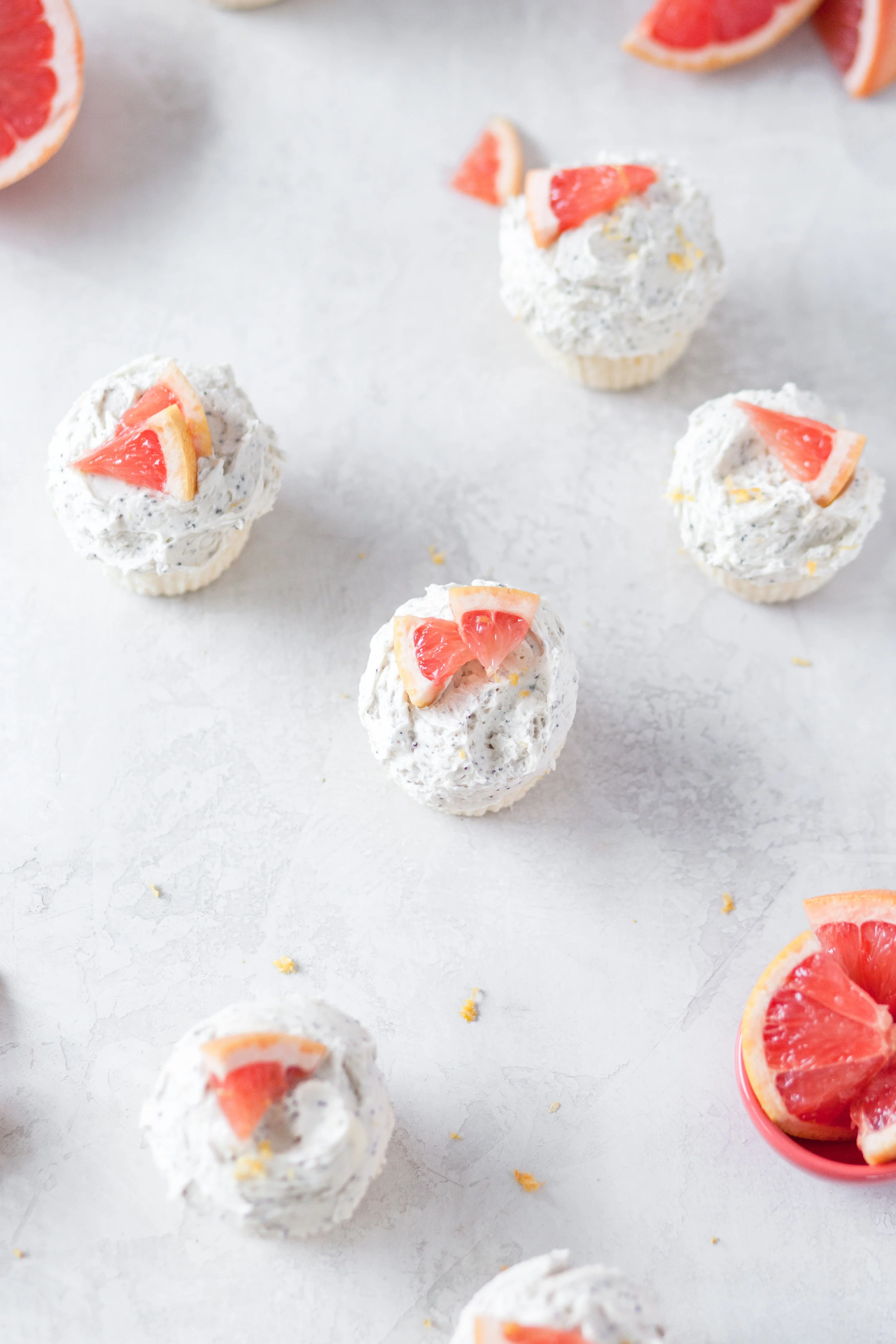 GrapefruitPoppyseedCupcakes_QuinnsPlace-5.jpg