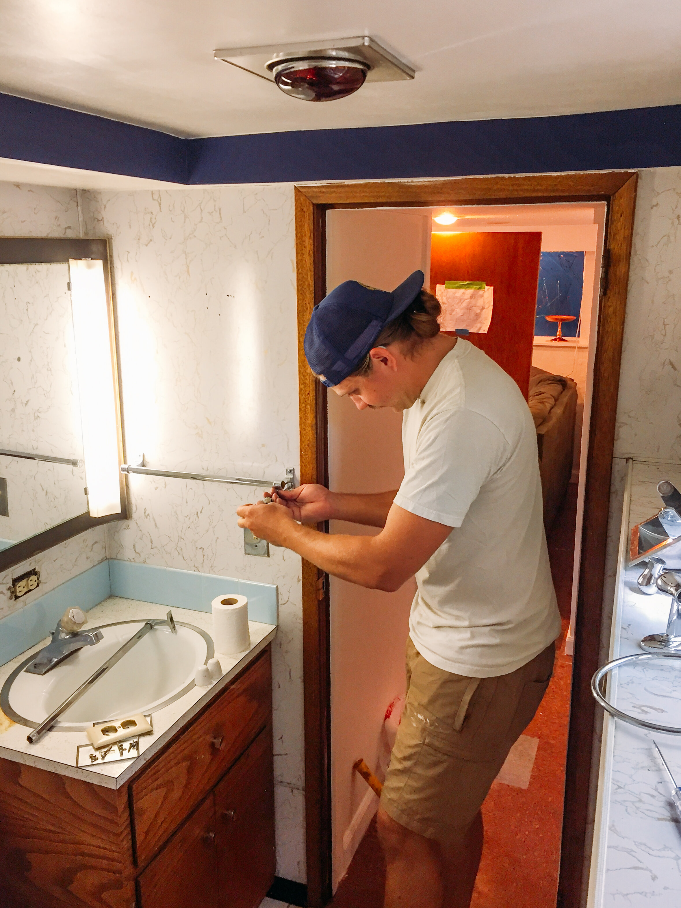 Basement-Bathroom-Renovation-2019_QuinnsPlace-10.jpg