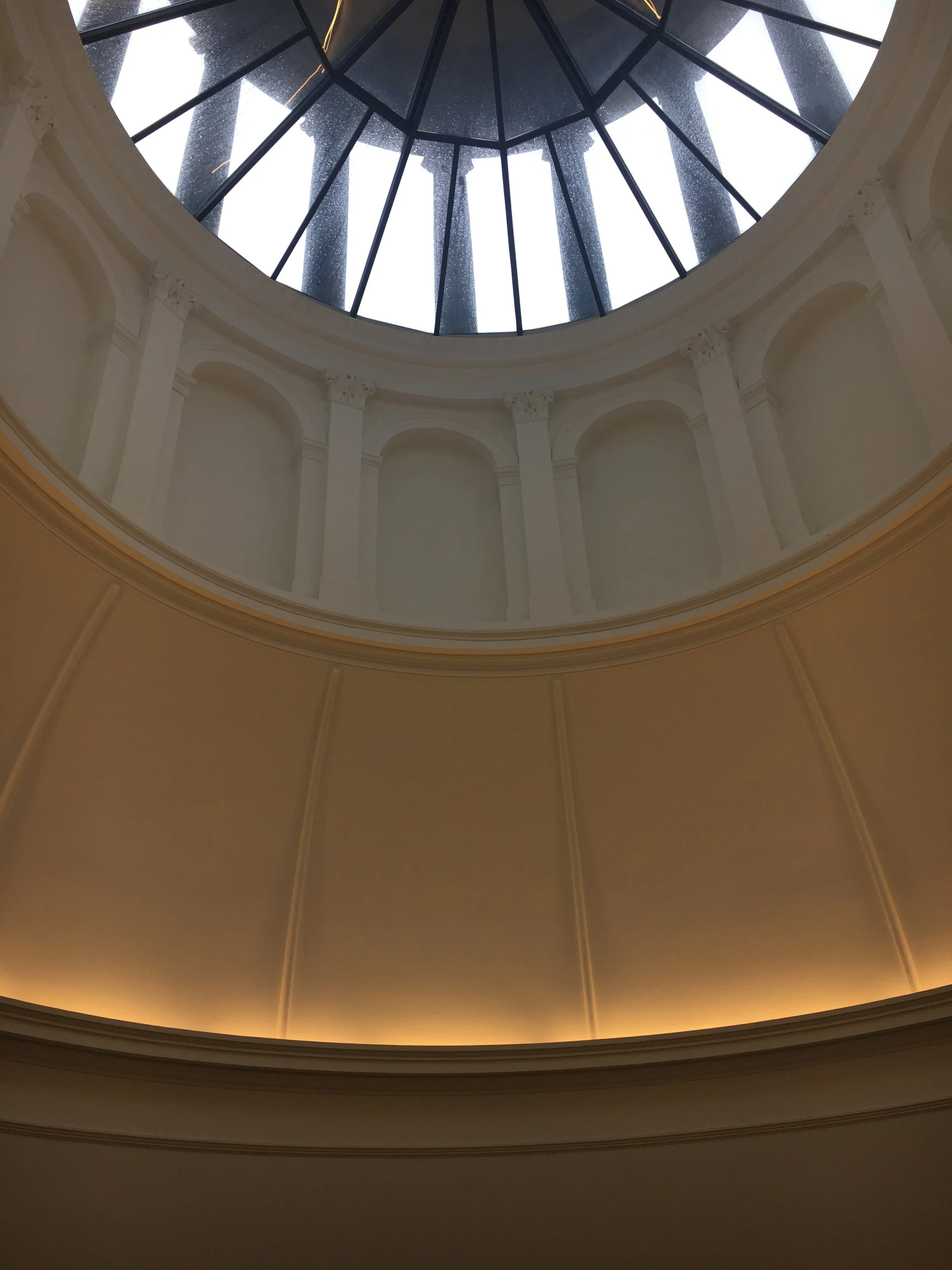 Museum-Berggruen-Treppenhaus-1.jpeg