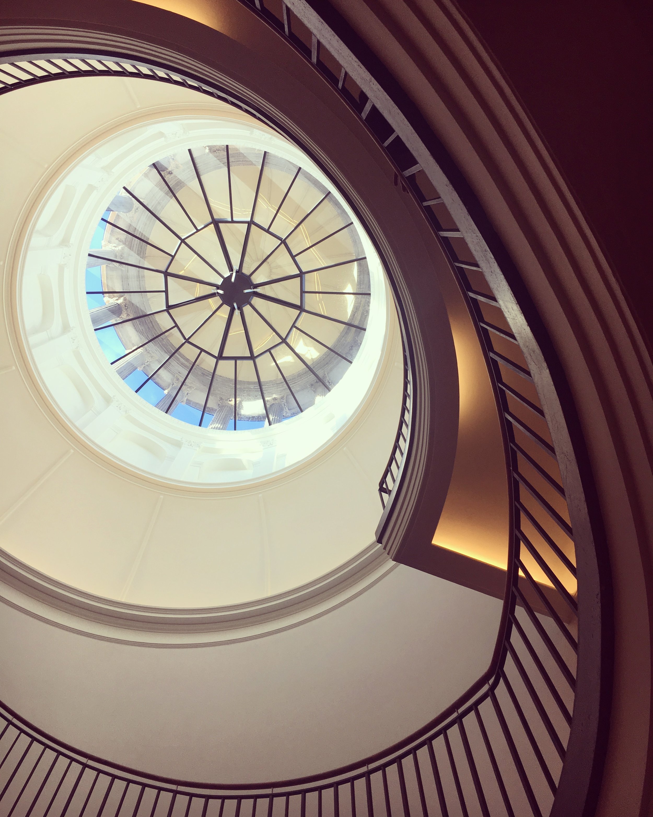 Museum-Berggruen-Treppenhaus-2.jpeg