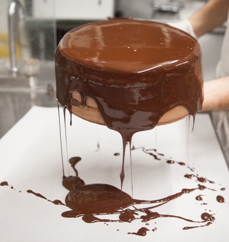 Mana-Foods-Bakery-delicious-chocolate-cake.jpg
