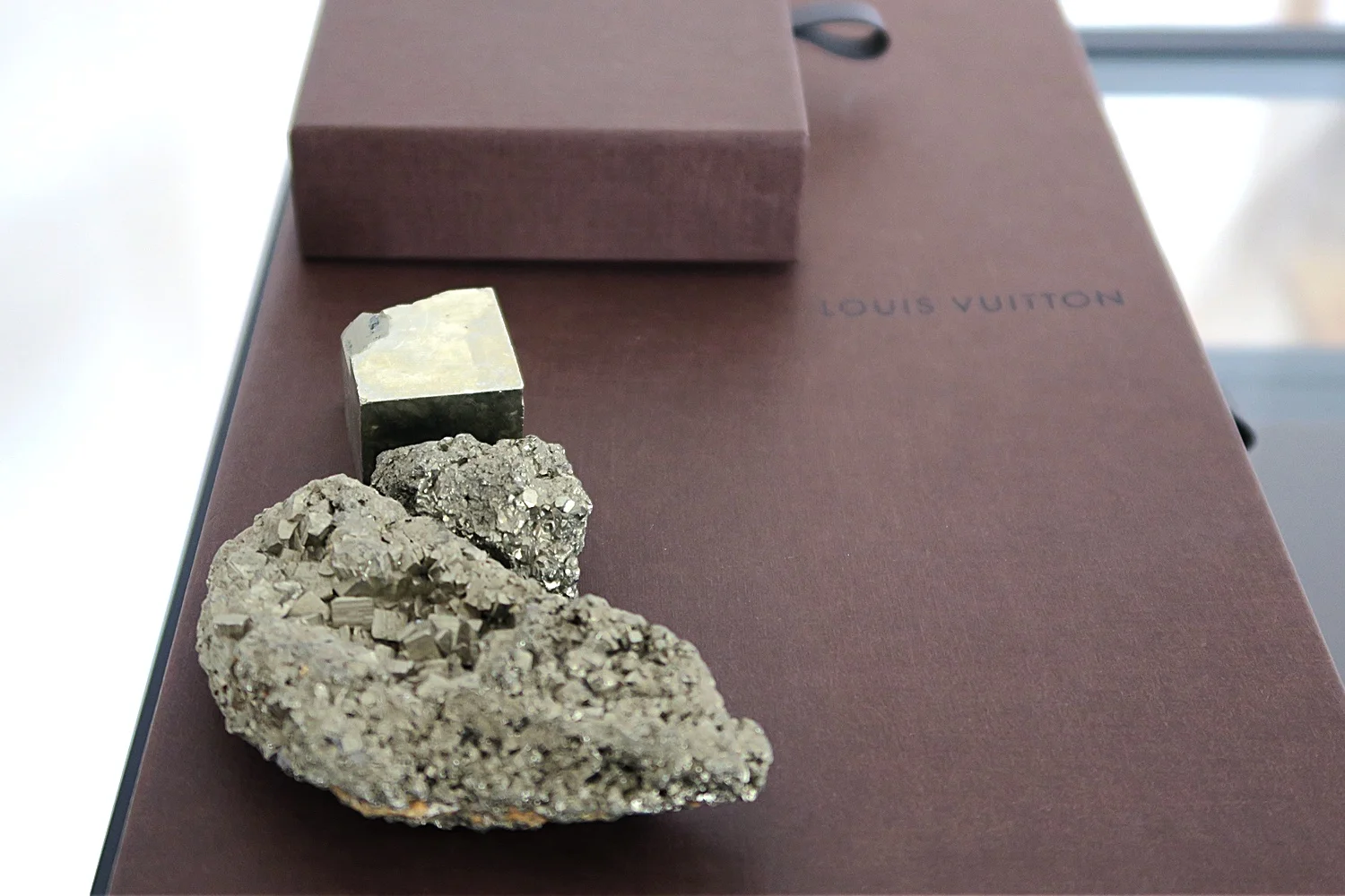 crystal-pyrite-healing-nature-character-32-c32-louis-vuitton