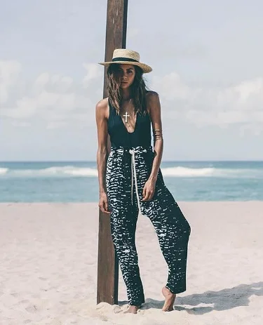 @eileencassidy_ in our regina pants