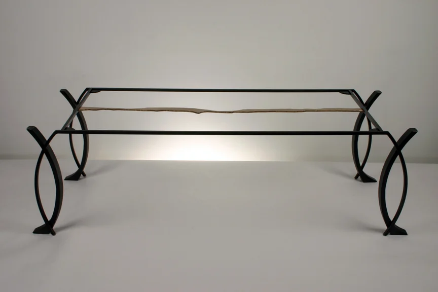 Horizon Table