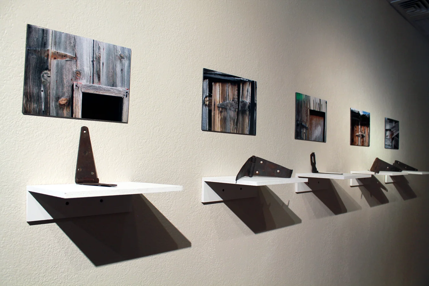 Time Prints: Displaced Hinges