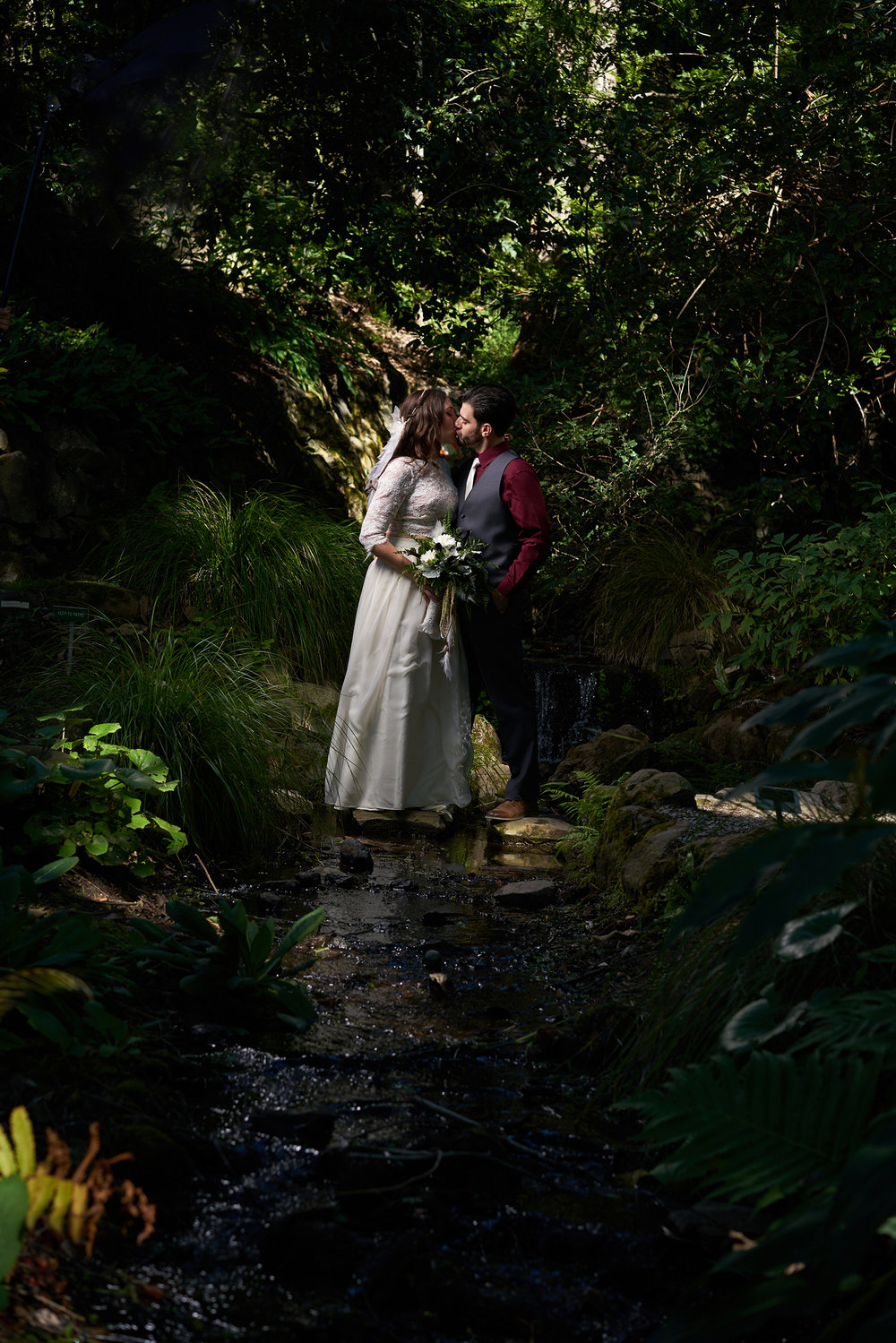 100717_Lenora_Jesse0421-weddingdress-bride-weddingphotography-best-weddingphotographer-bridal-groom-wedding-engagementring-proposal-brides-diamondring-sonyalpha-sony-sonya7rii-sanfrancisco-sf-bayarea-photographer-profoto-berkeley-botanical-garden.jpg