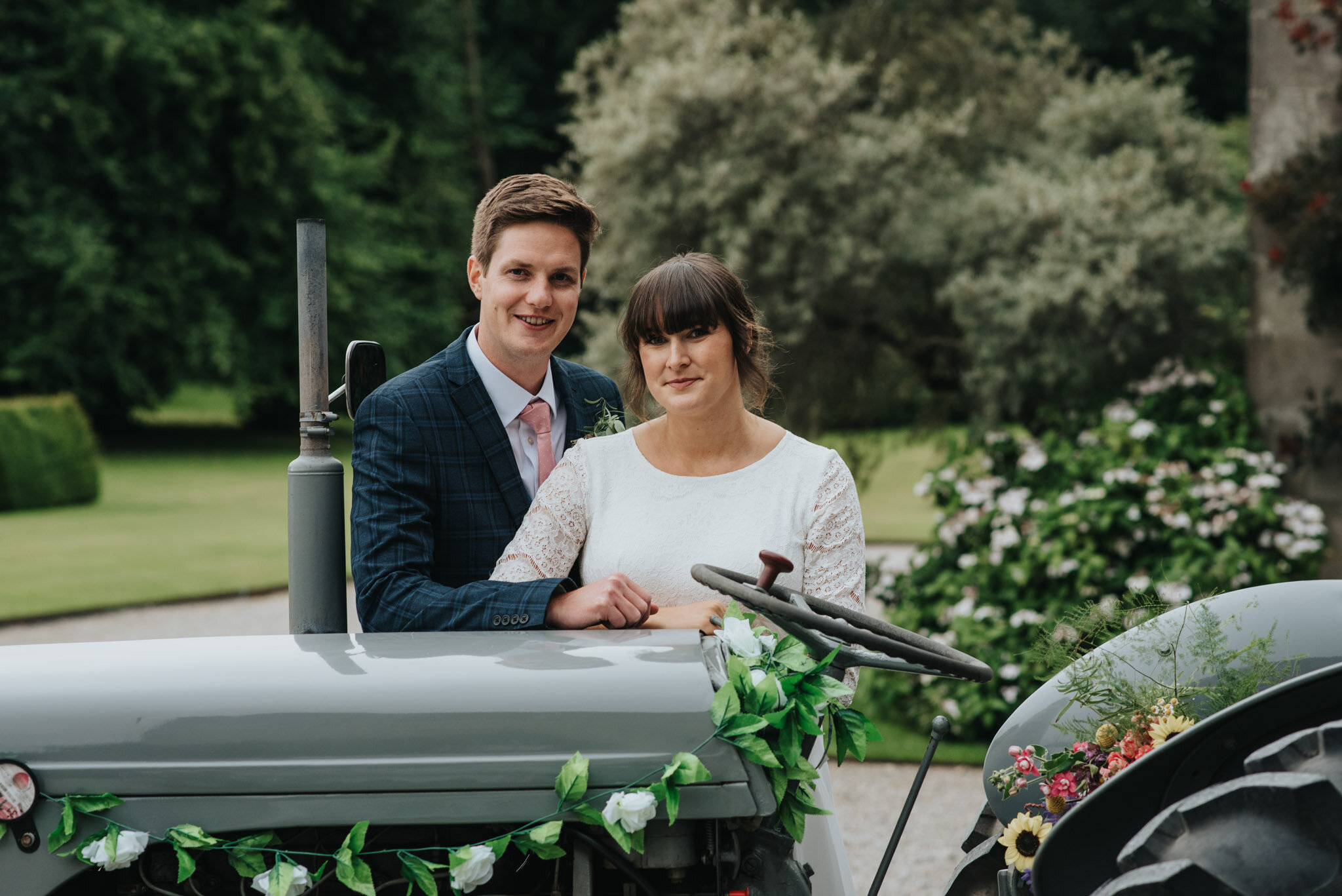 Victoria & Oliver - Birdsall House