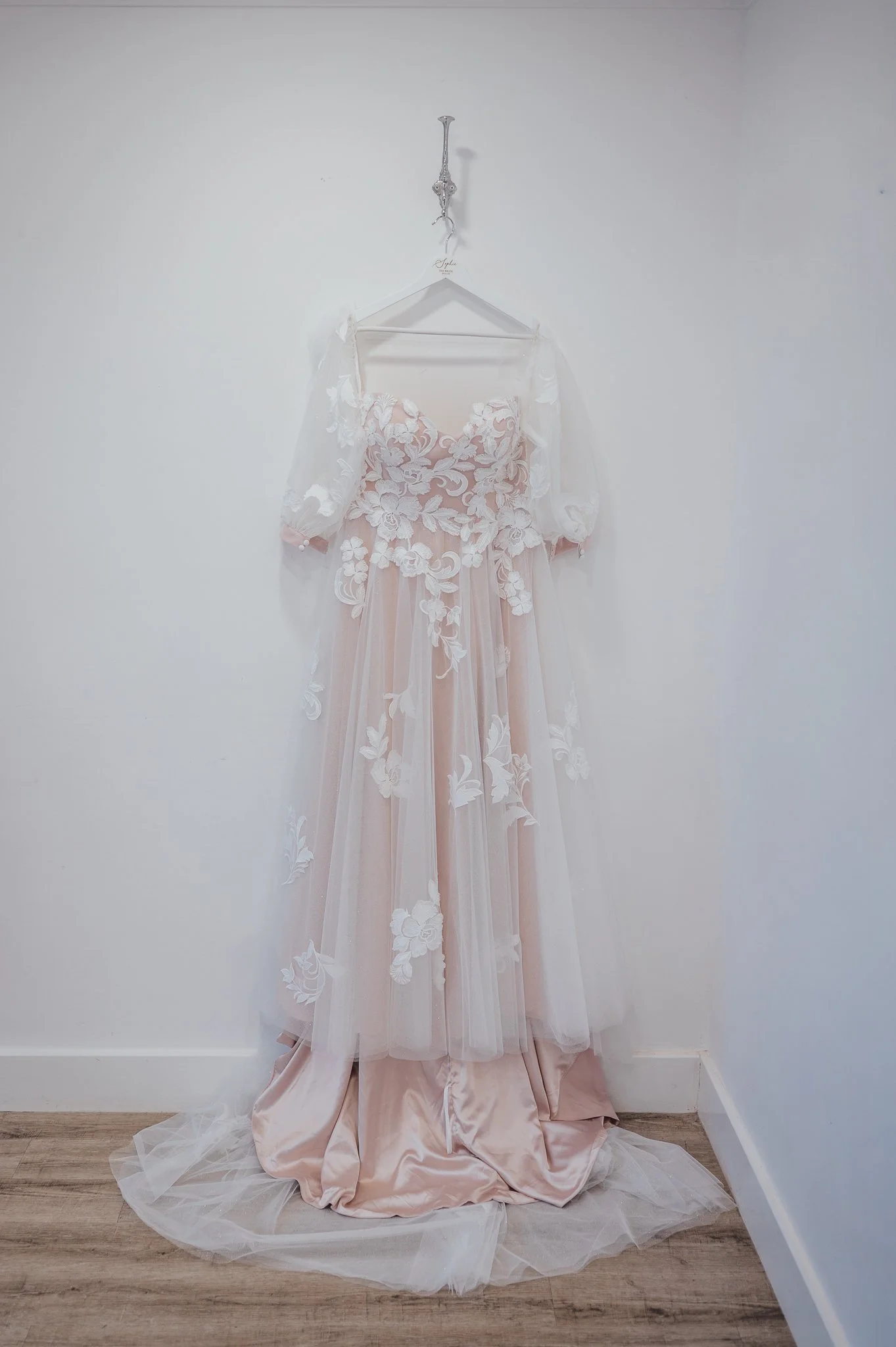Sophie & Tom Wedding-021.jpg