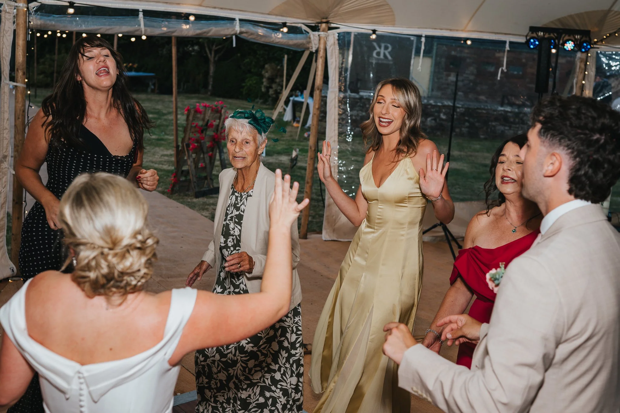 Beth & Rob SS-187.jpg