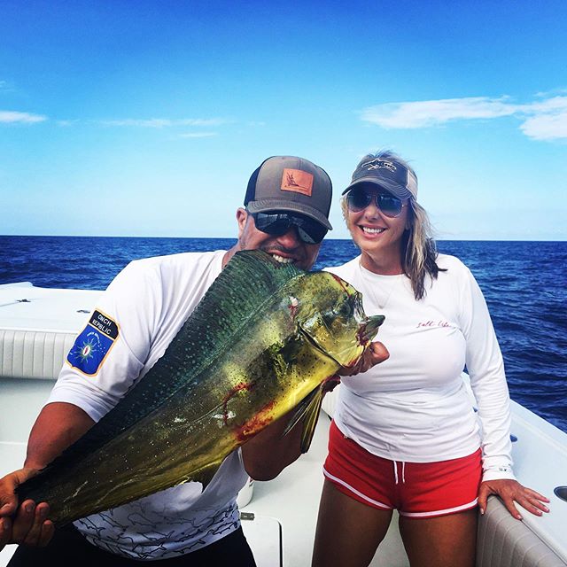 Mahi fishing in full effect @bayside_marina in #Islamorada #FloridaKeys we have a fleet of clean, fast offshore boats and 2 restaurants onsite to cook your catch! Come and see us, the Keys are OPEN FOR BUSINESS with renovated lodging, restaurants and a chill island vibe. Most fun with your clothes on c’mon down! 📷 @alllitupcharters CAPT ROSS @florida_keys_fishing_company #florida #travel #adventure #fishing #lovefl