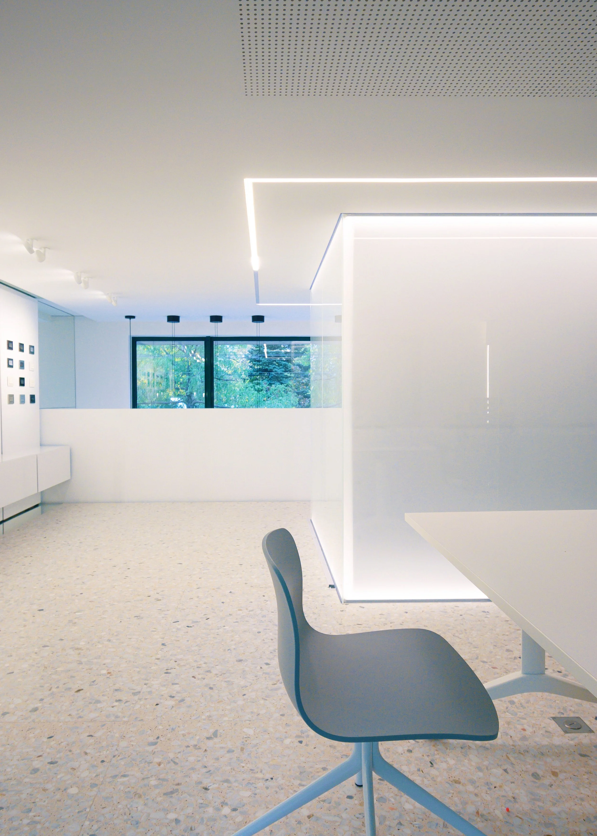 Showroom 2.jpg