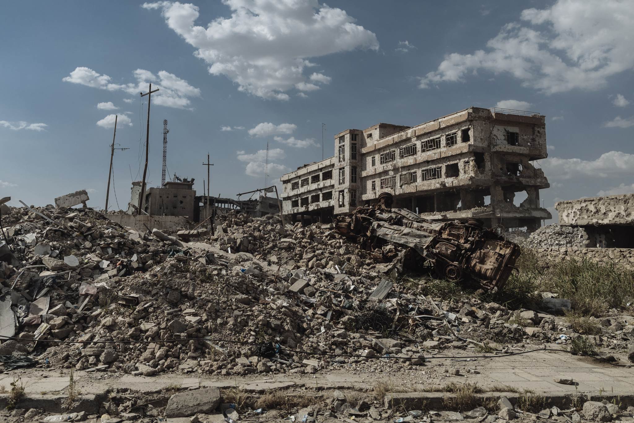 The aftermath of the battle for the liberation of Mosul from ISIS occupation can be seen throughout the city.