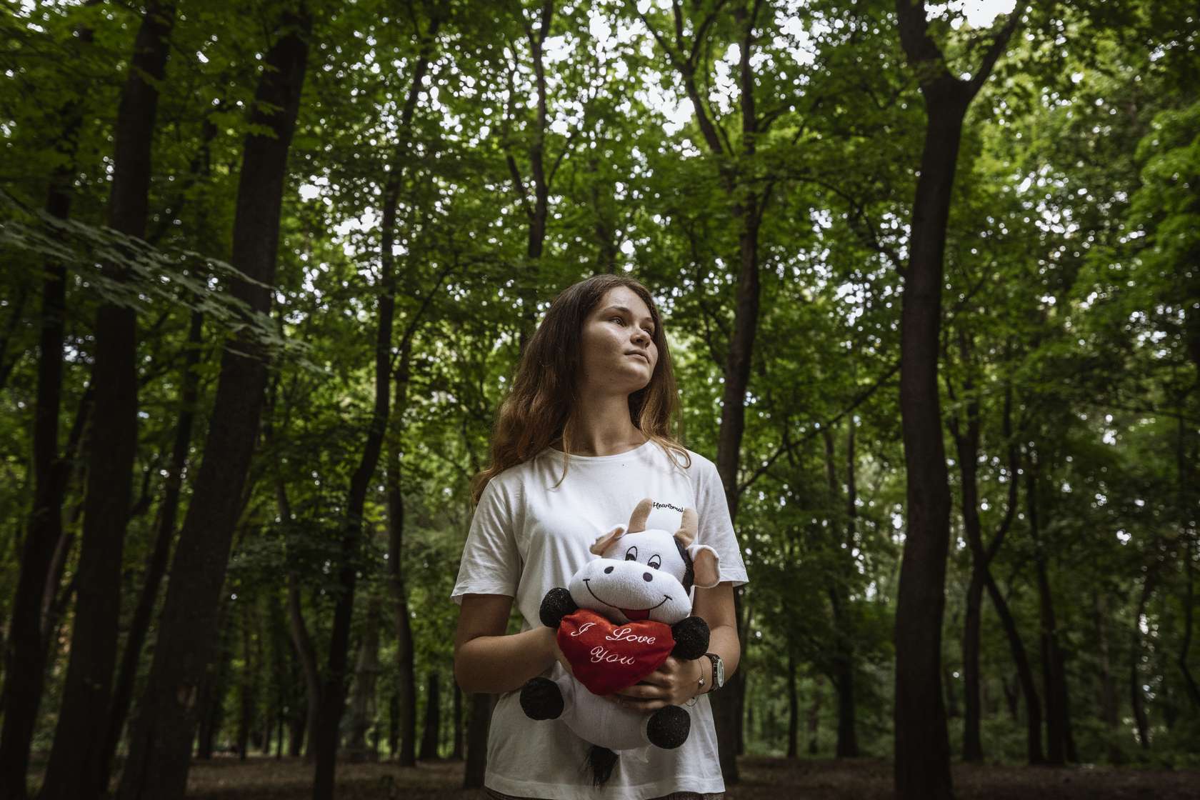 Several years ago, Vlada’s toy cow had a much different meaning when she received as a birthday gift from her first love, Nikita, when she lived in Donetsk. As the war on Donbass erupted in 2014, several families fled the region, driving Vlada to the capitol and Nikita to Crimea. The couple would keep in touch over time but found themselves on opposing ends of the conflict, culminating with Nikitia returning and enrolling in a military college in the now self-proclaimed “Donetsk People’s Republic.” “It was painful. It was another loss. And that was when the cow became… just a cow,” says Vlada. 