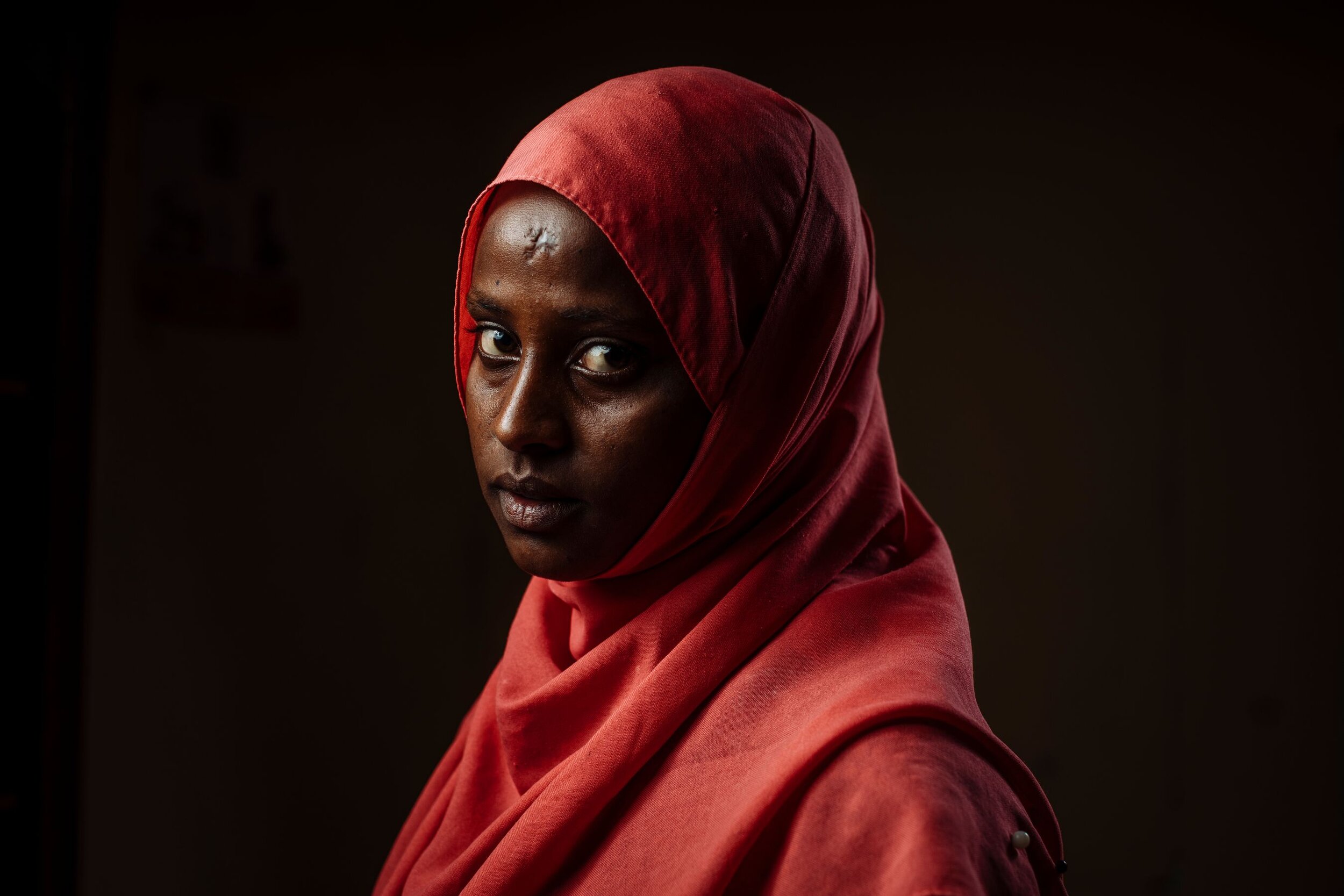 Zainaba, an 18-year-old Ethiopian,came to Somalia planning to cross to Yemen and then Saudi Arabia. She was stranded along the journey and, after reaching Bosasso, decided to seek IOM’s help to return home.
