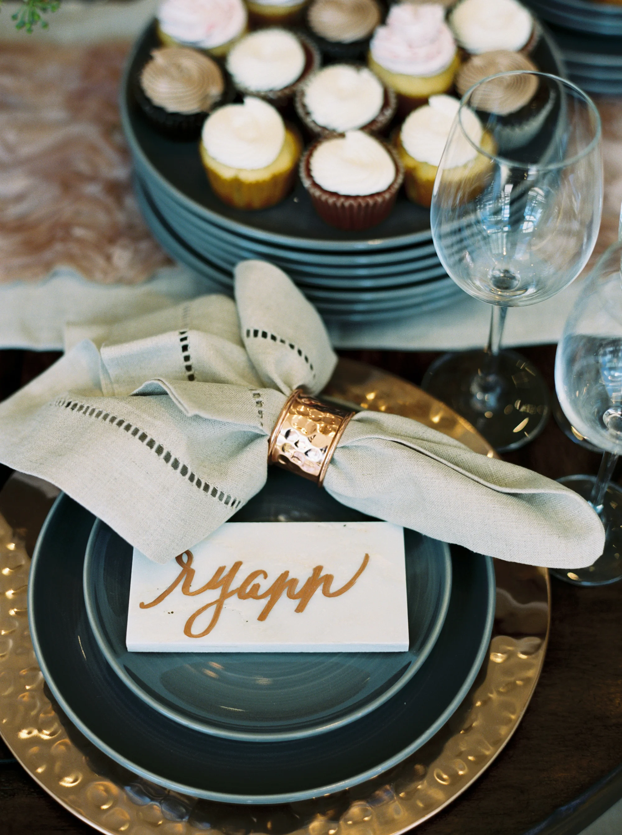 wedding registry tips_pottery barn_thanksgiving tablescape 2.jpg