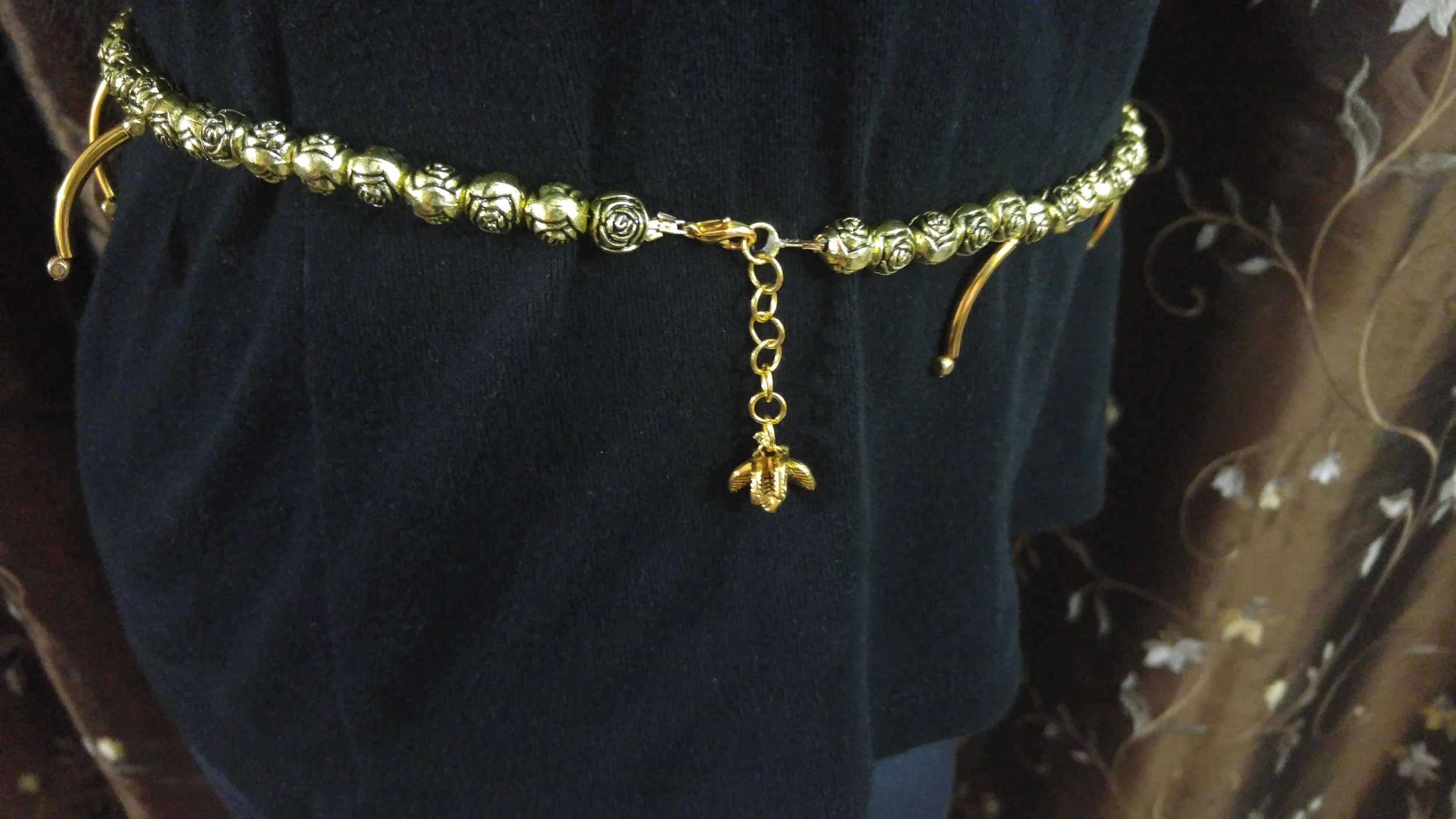 Golden Metal Flower Beads Belt with Crescent Shaped Hangings