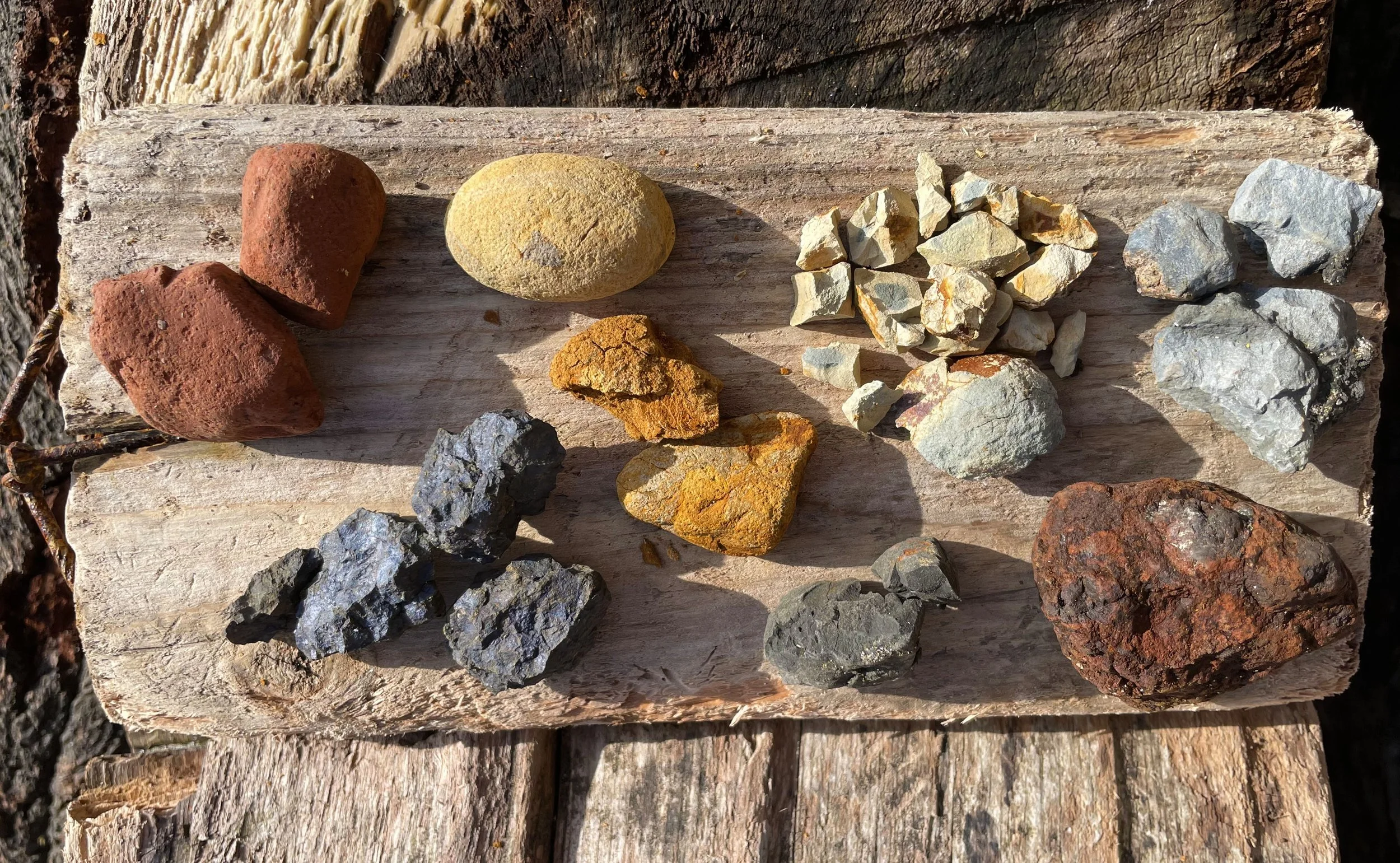 nestucc.rocks.jpg