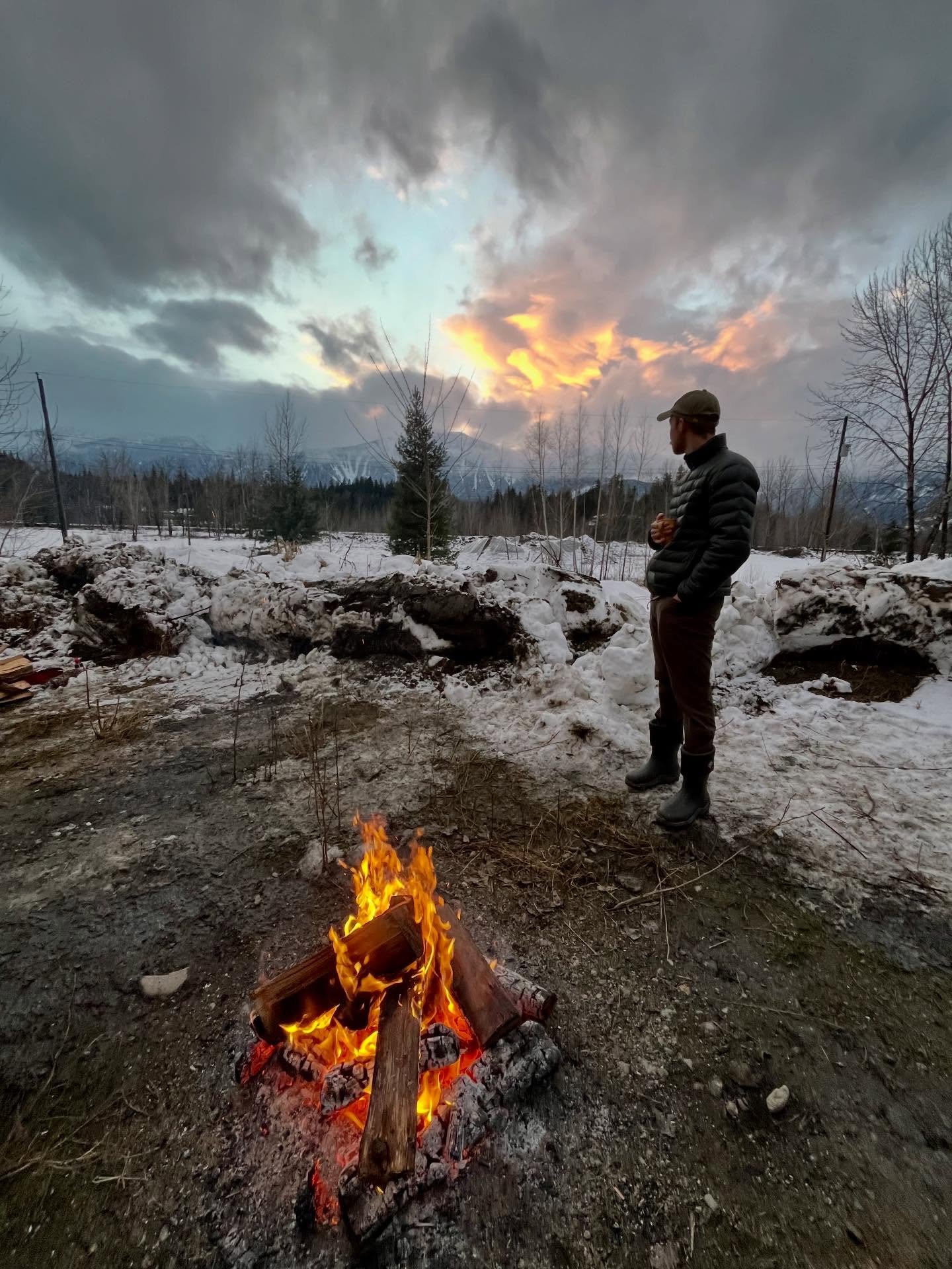 This season welcomes a time to pause and look back before we can look forward into the new year. ❄️ 
This year at the Food Commons, we have broken ground on a decades long dream. It started with signing our land lease with @revelstoke in May, and gre