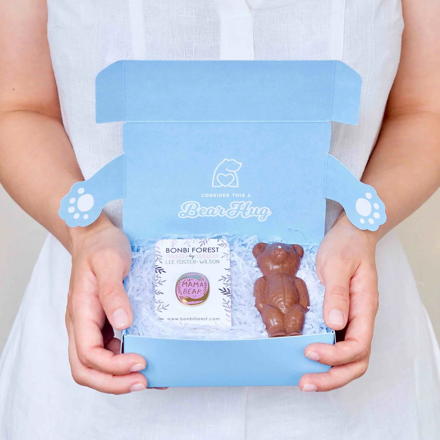 mama bear cub hug bearhugs gifts to send to a new mum new baby babyshower.jpg