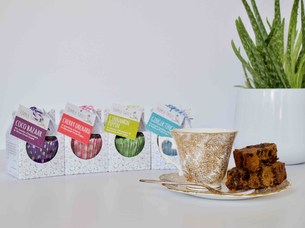 tipple+tails+fruit+cake+bearhugs+gift+box+hug+in+a+box+sheffield+yorkshire.jpg