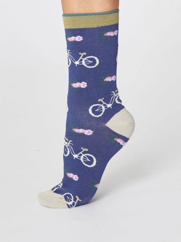 bamboo bicycle socks bearhugs gifts to send by post.jpg