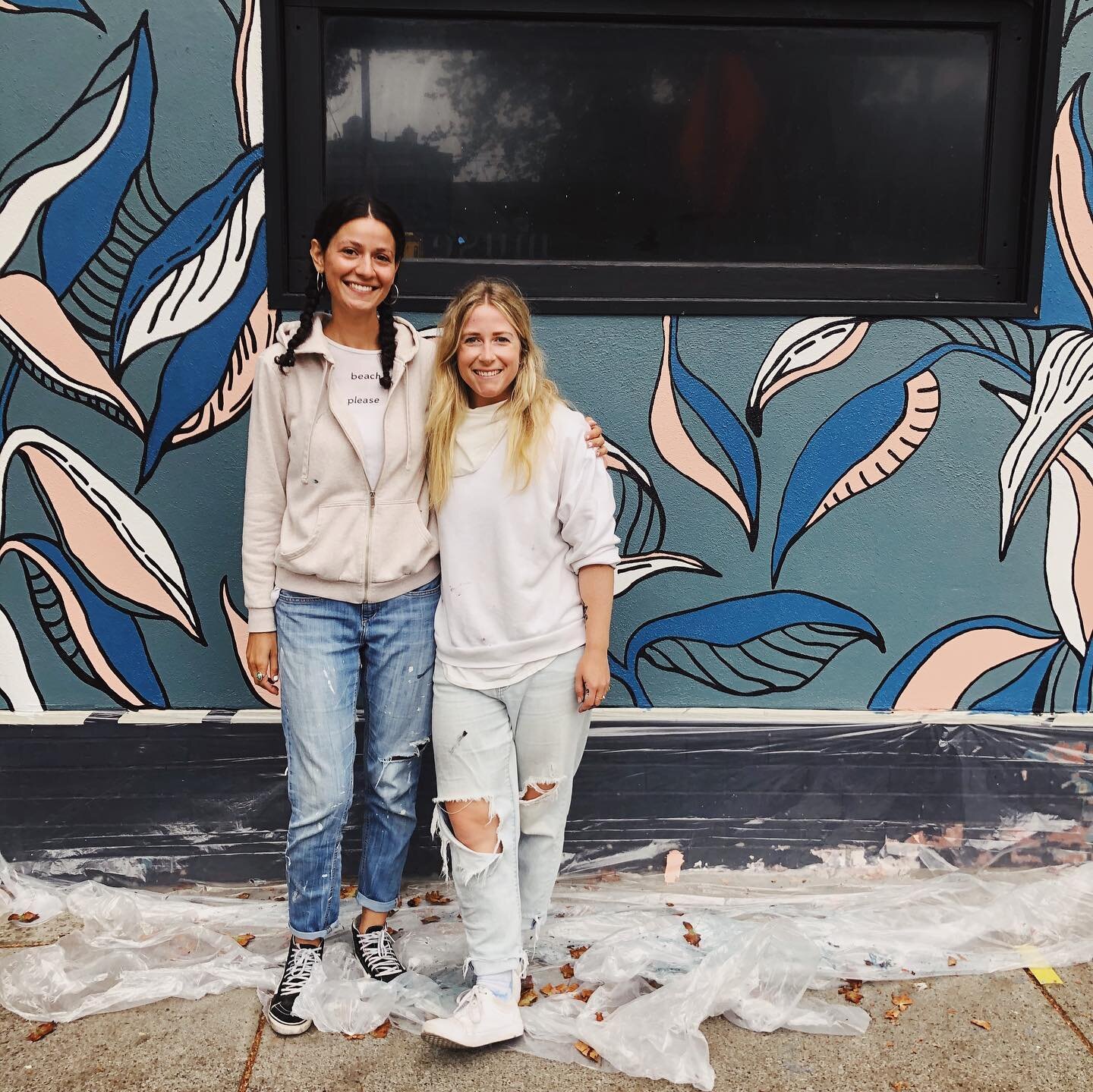 Feeling all the 💙 this weekend from @southgranville ✨ Thank you @pbandjelly for spending the last three days by my side. To the @breakfasttable604 for keeping us hydrated and fed 🍳 🍺 Painting for @vanmuralfest has been a dream!