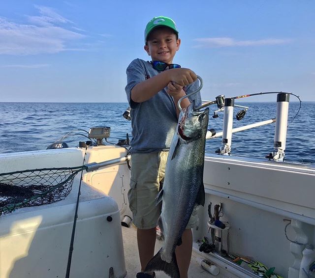 8/1/17 Nick knows how to bring in the Kings.
.
.
.
.
#lescheneauxislands #fishmichigan #puremichigan #fishing #michiganfishing #troutfishing #fishon #michigan #thetugisthedrug #catchandrelease #fish #tightlines #kingsalmon #salmonfishing #atlanticsal