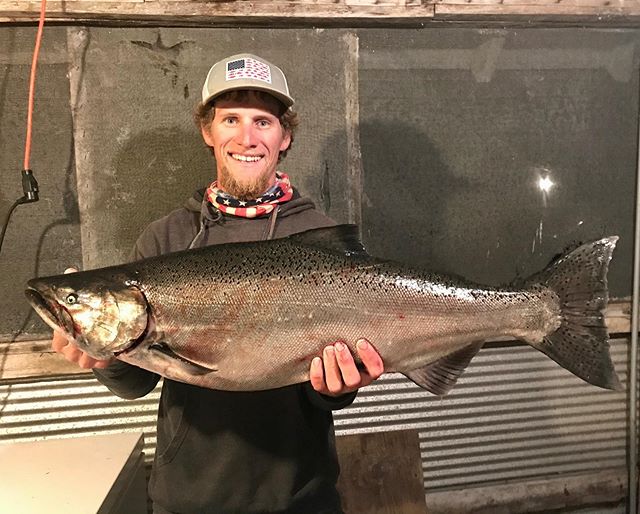 Happy birthday to @captgreglipple Hope you catch a salmon at the tournament this weekend that weighs as many pounds as years you are old (29)
- Capt. Jeff
.
.
.
.
.
#lescheneauxislands #fishmichigan #puremichigan #fishing #michiganfishing #troutfishi