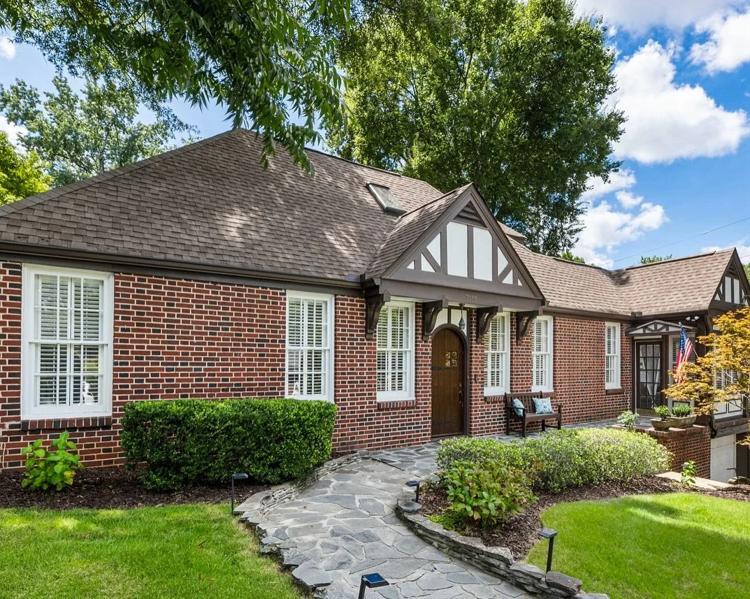 SOLD off market in Peachtree Hills for 105% of list price!

It&rsquo;s hard to send off these neighbors/friends after the best 5 years of porch hangs, Halloweens, and stroller walks. But so excited for the next chapter for their family!

Loved workin