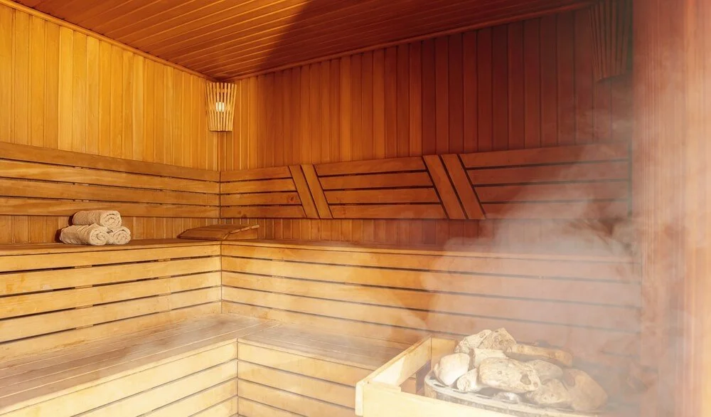 Traditional Finnish Sauna vs Far-Infrared Sauna: The Differences