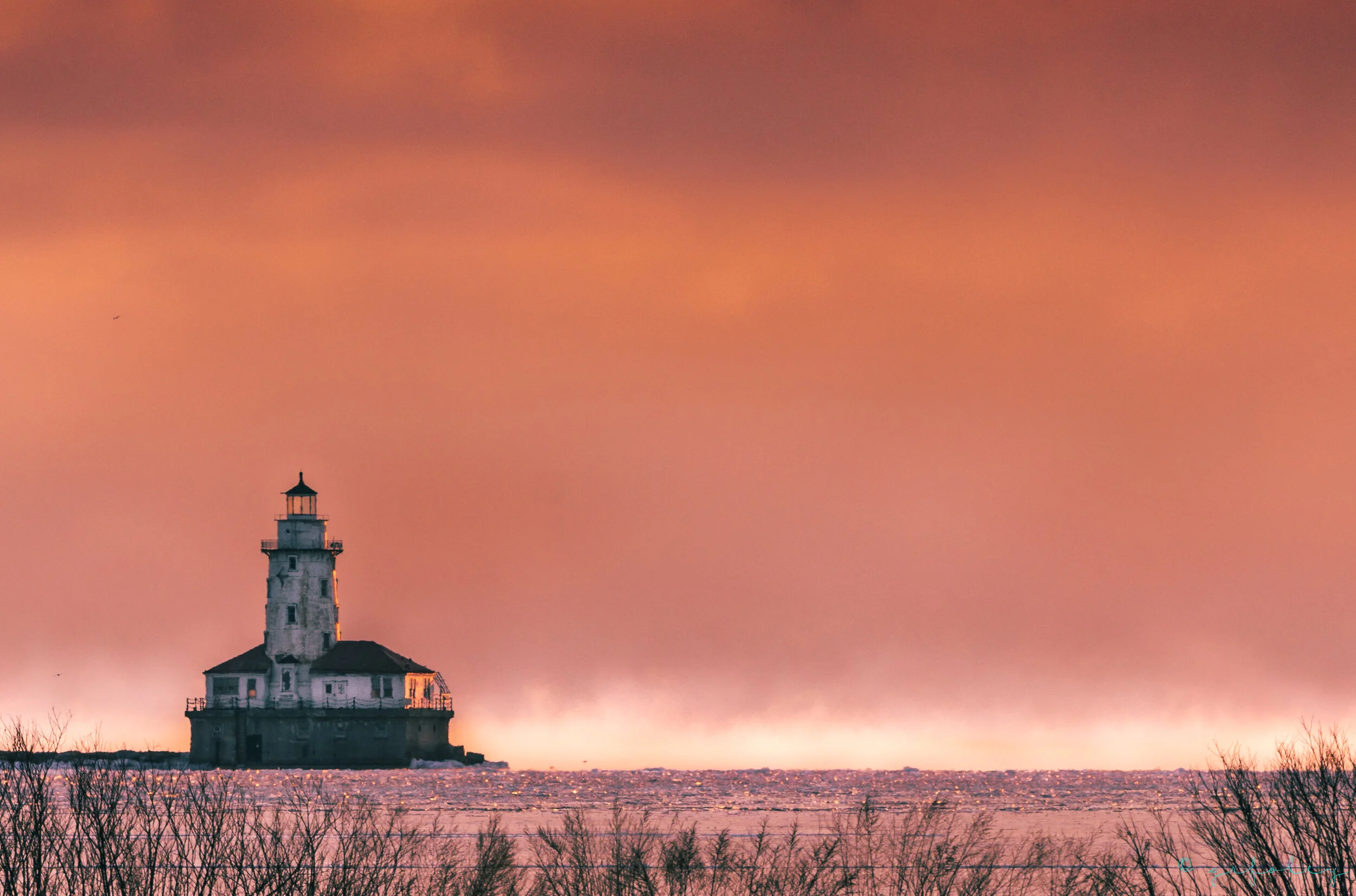 lighthouse chicago fog ice-4 copy 2.jpg