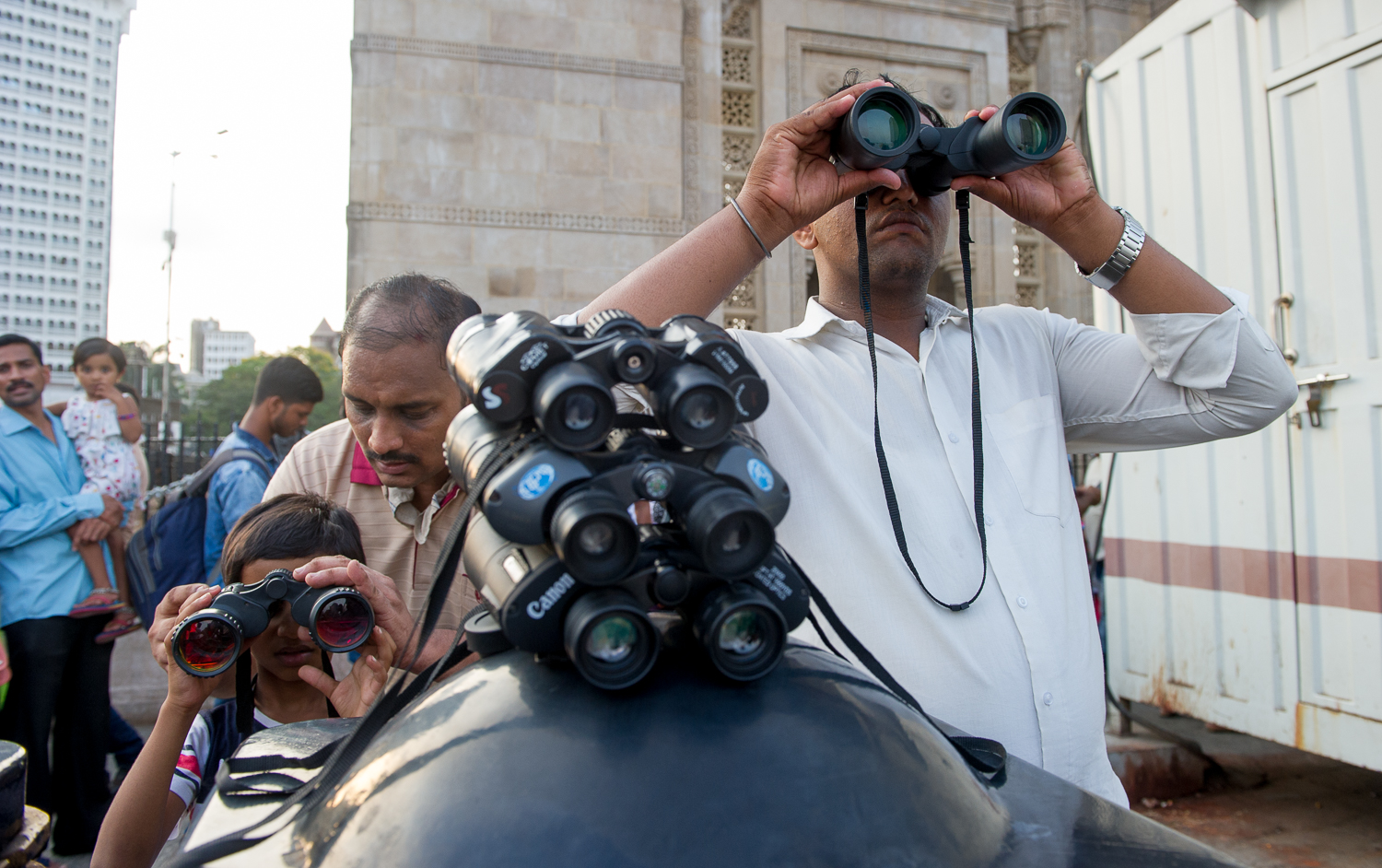  Looking out at the bay, gateway of India, Mumbai. 2019 