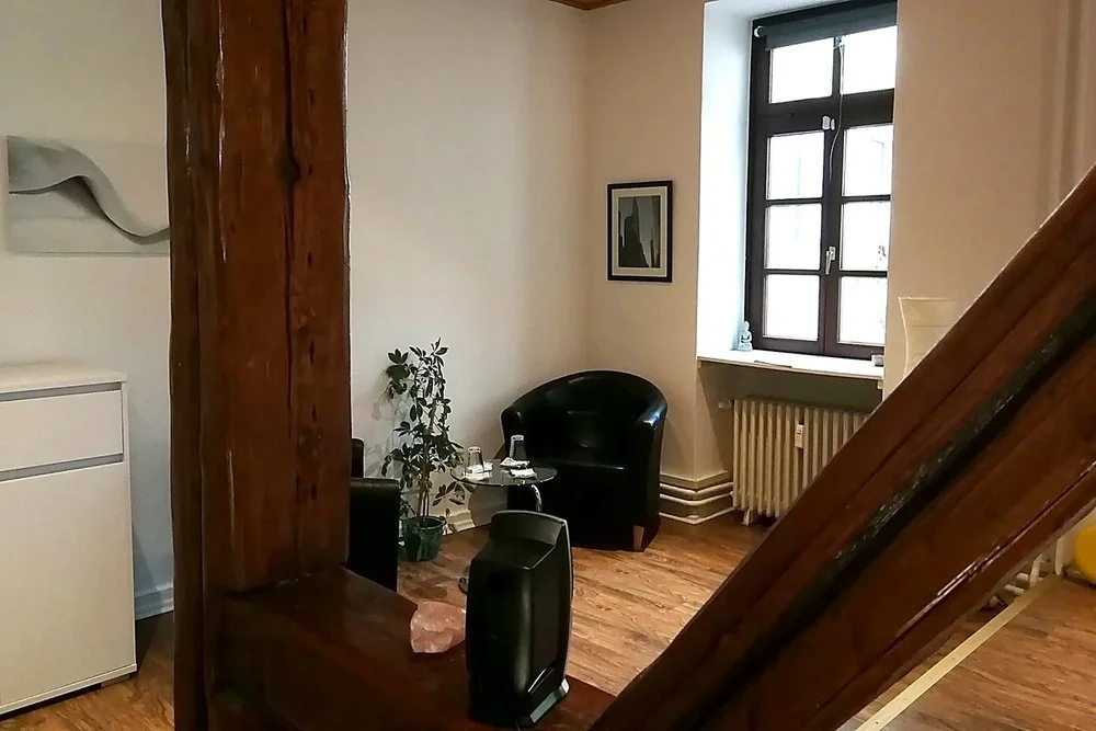 Ein Ort zum Ankommen - Praxisraum Psychotherapie Ladier Wiesbaden